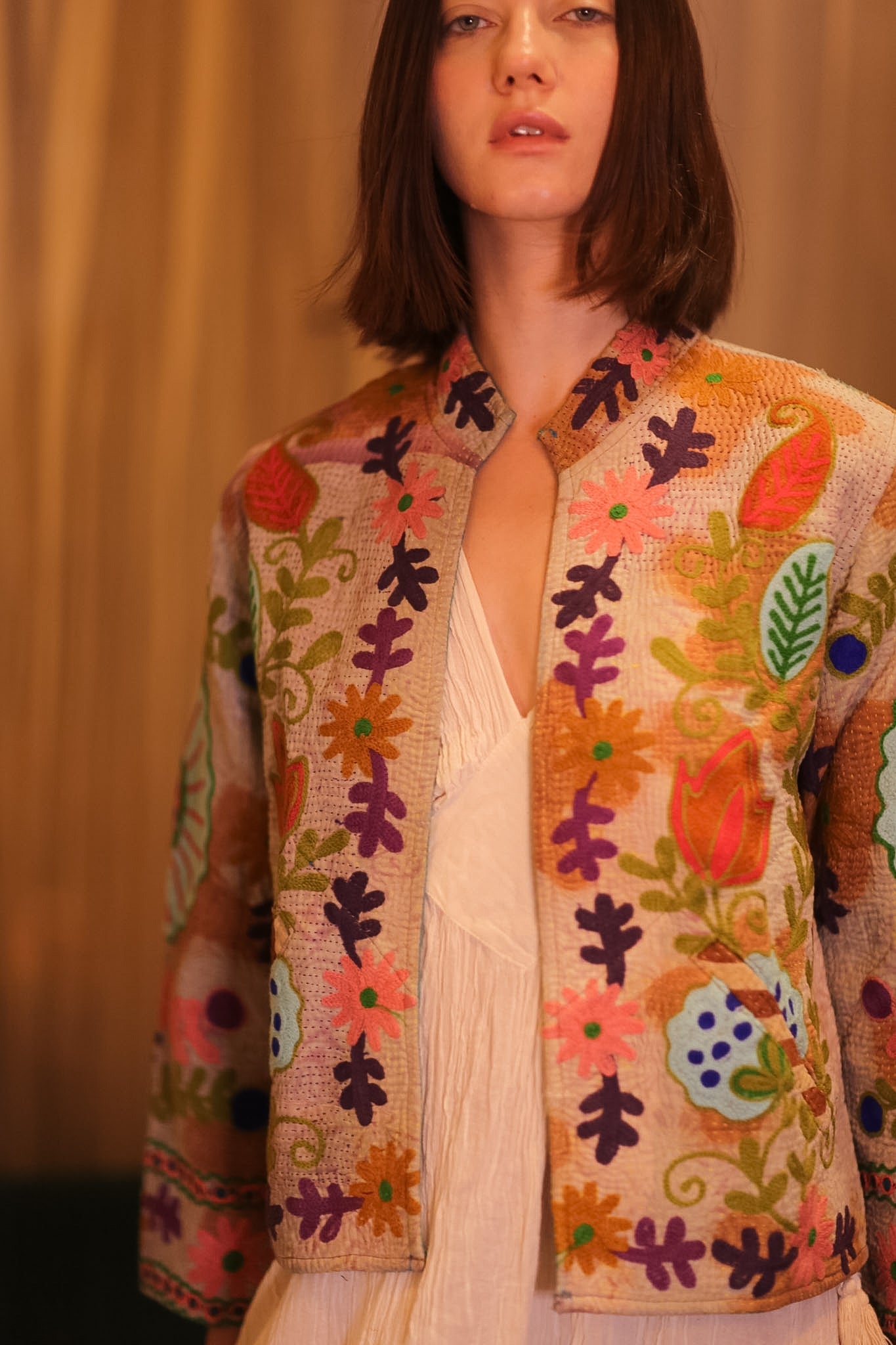 EMBROIDERED KANTHA SHORT JACKET INGRID KYARPAN - BANGKOK TAILOR CLOTHING STORE - HANDMADE CLOTHING