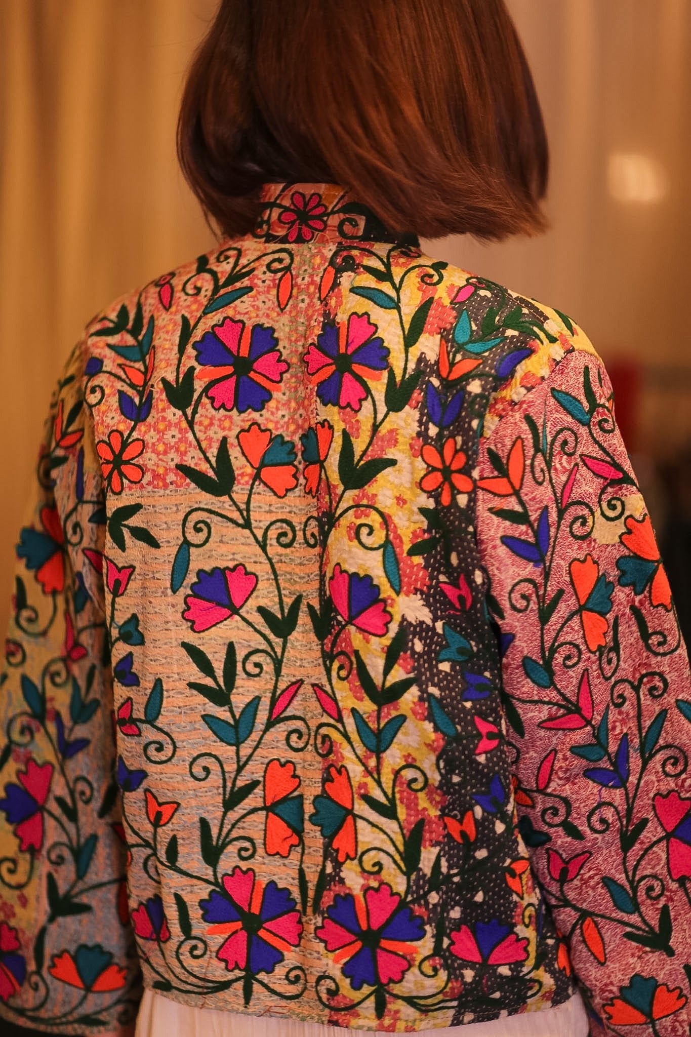 EMBROIDERED KANTHA SHORTJACKET INGRID PAUNGPE - BANGKOK TAILOR CLOTHING STORE - HANDMADE CLOTHING