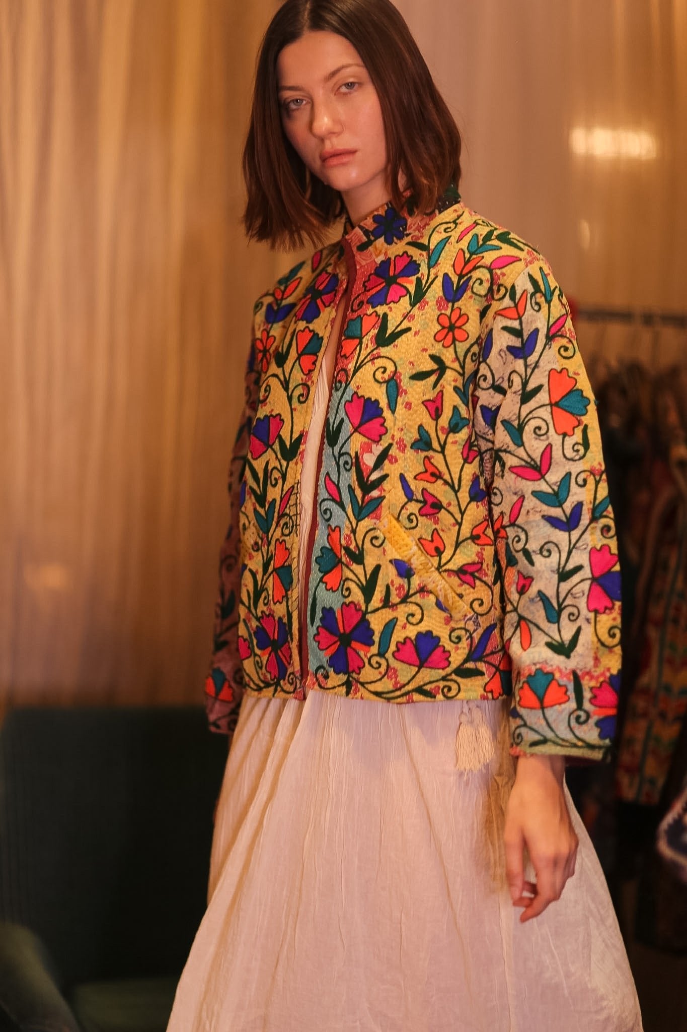 EMBROIDERED KANTHA SHORTJACKET INGRID PAUNGPE - BANGKOK TAILOR CLOTHING STORE - HANDMADE CLOTHING