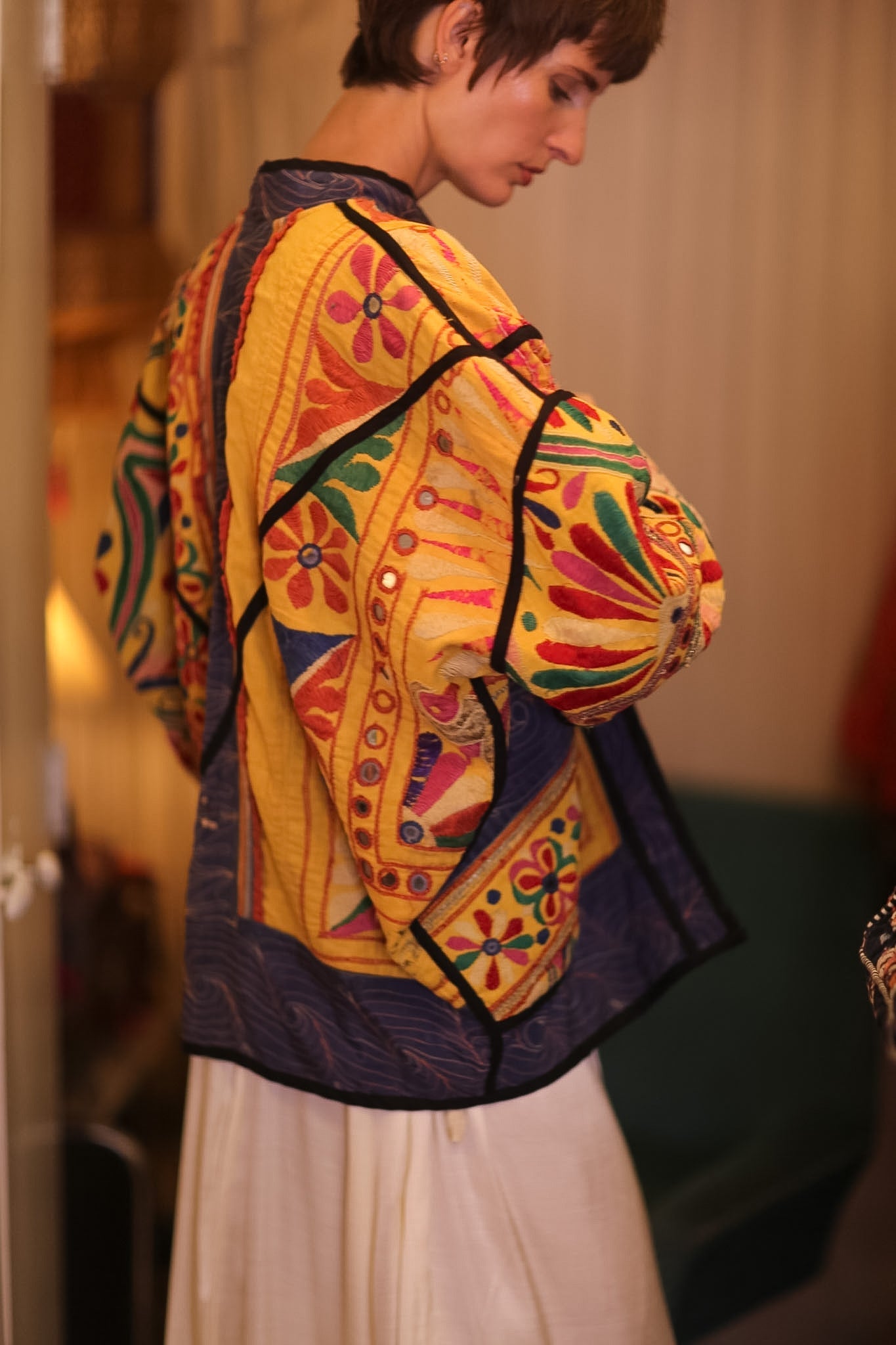 EMBROIDERED RARE VINTAGE JACKET WINTU - BANGKOK TAILOR CLOTHING STORE - HANDMADE CLOTHING