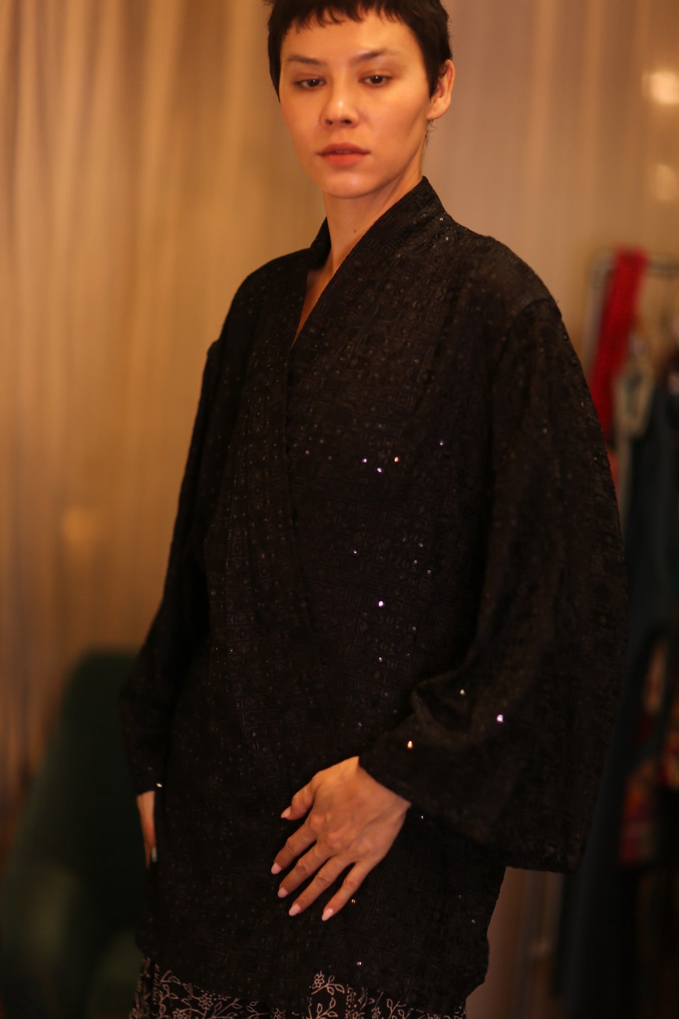 EMBROIDERED SHORT KIMONO MAHUYAR - BANGKOK TAILOR CLOTHING STORE - HANDMADE CLOTHING