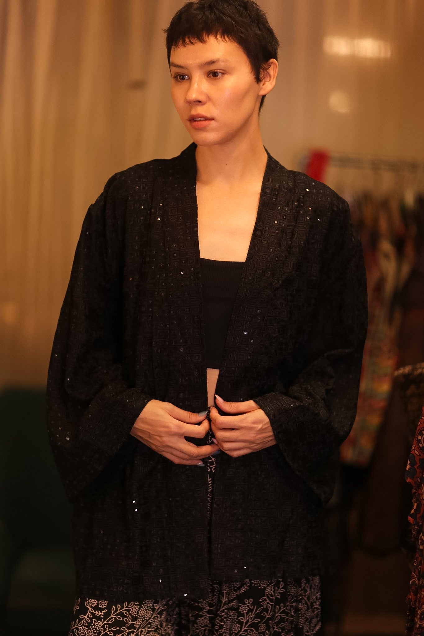 EMBROIDERED SHORT KIMONO MAHUYAR - BANGKOK TAILOR CLOTHING STORE - HANDMADE CLOTHING