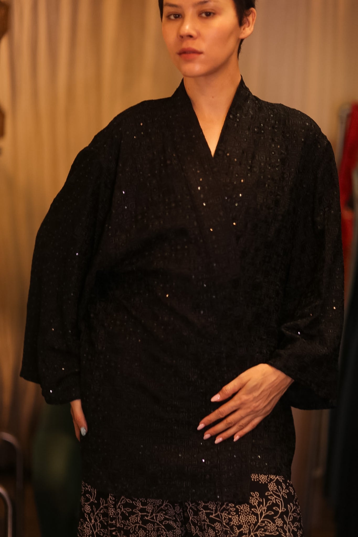 EMBROIDERED SHORT KIMONO MAHUYAR - BANGKOK TAILOR CLOTHING STORE - HANDMADE CLOTHING