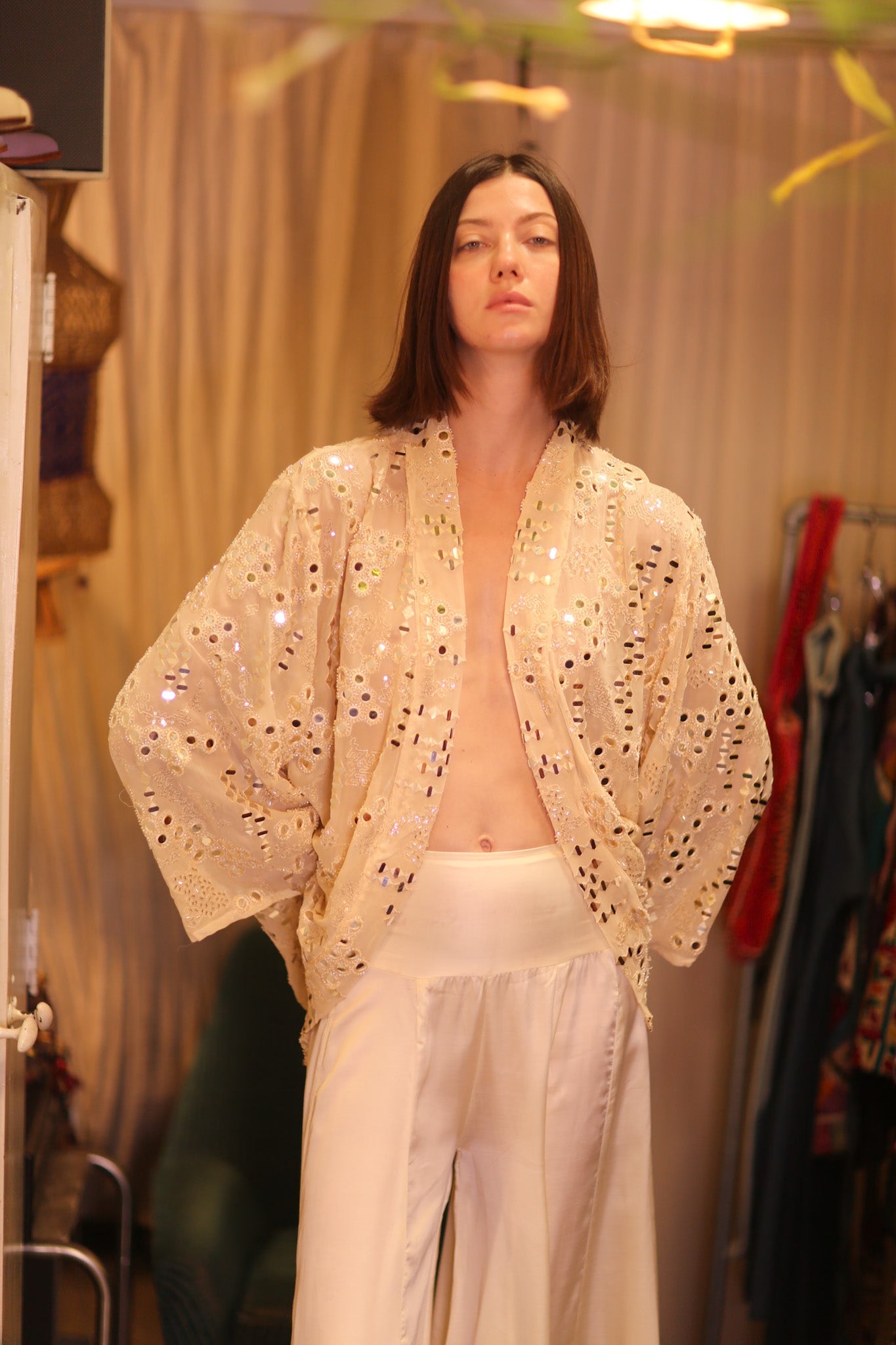 EMBROIDERED SHORT SILK KIMONO MOOSTAL - BANGKOK TAILOR CLOTHING STORE - HANDMADE CLOTHING