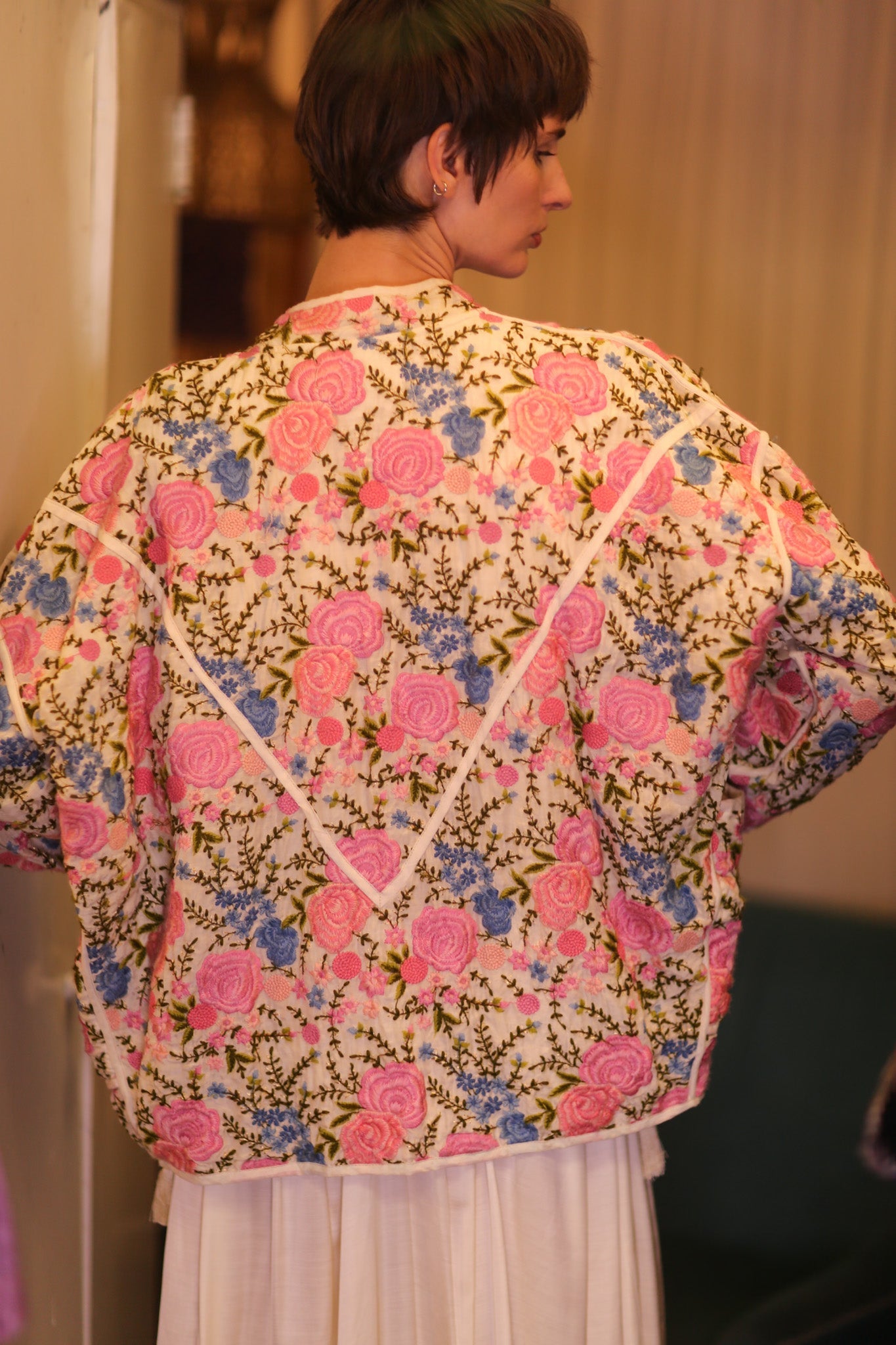 EMBROIDERED SILK JACKET ROSE GARDEN - BANGKOK TAILOR CLOTHING STORE - HANDMADE CLOTHING