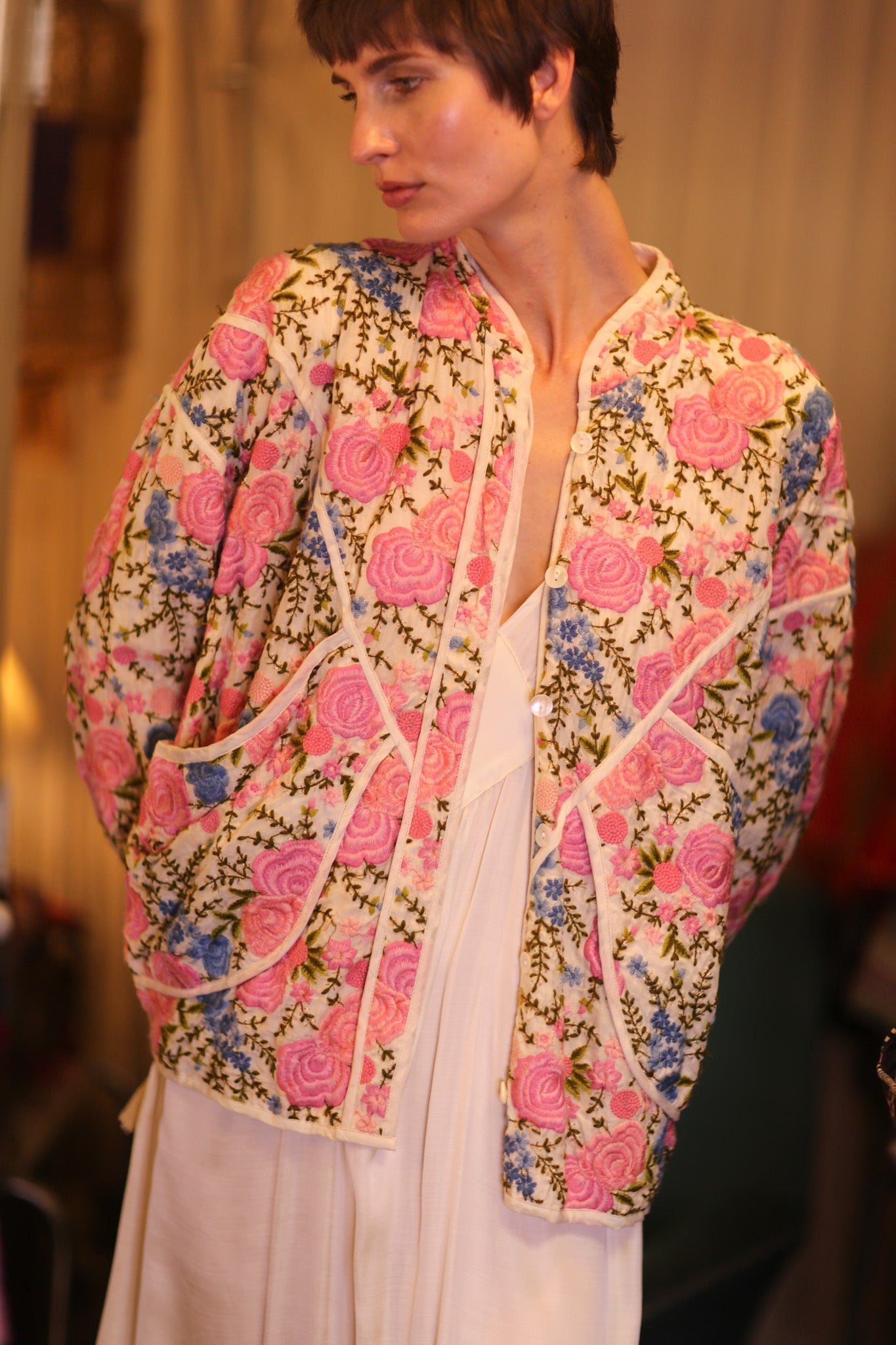 EMBROIDERED SILK JACKET ROSE GARDEN - BANGKOK TAILOR CLOTHING STORE - HANDMADE CLOTHING