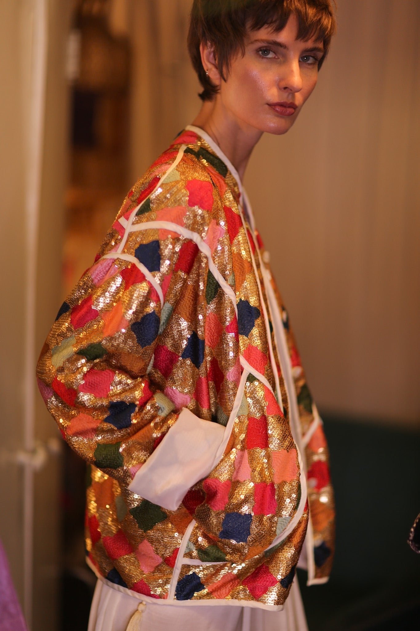 EMBROIDERED SILK JACKET ROYALE - BANGKOK TAILOR CLOTHING STORE - HANDMADE CLOTHING