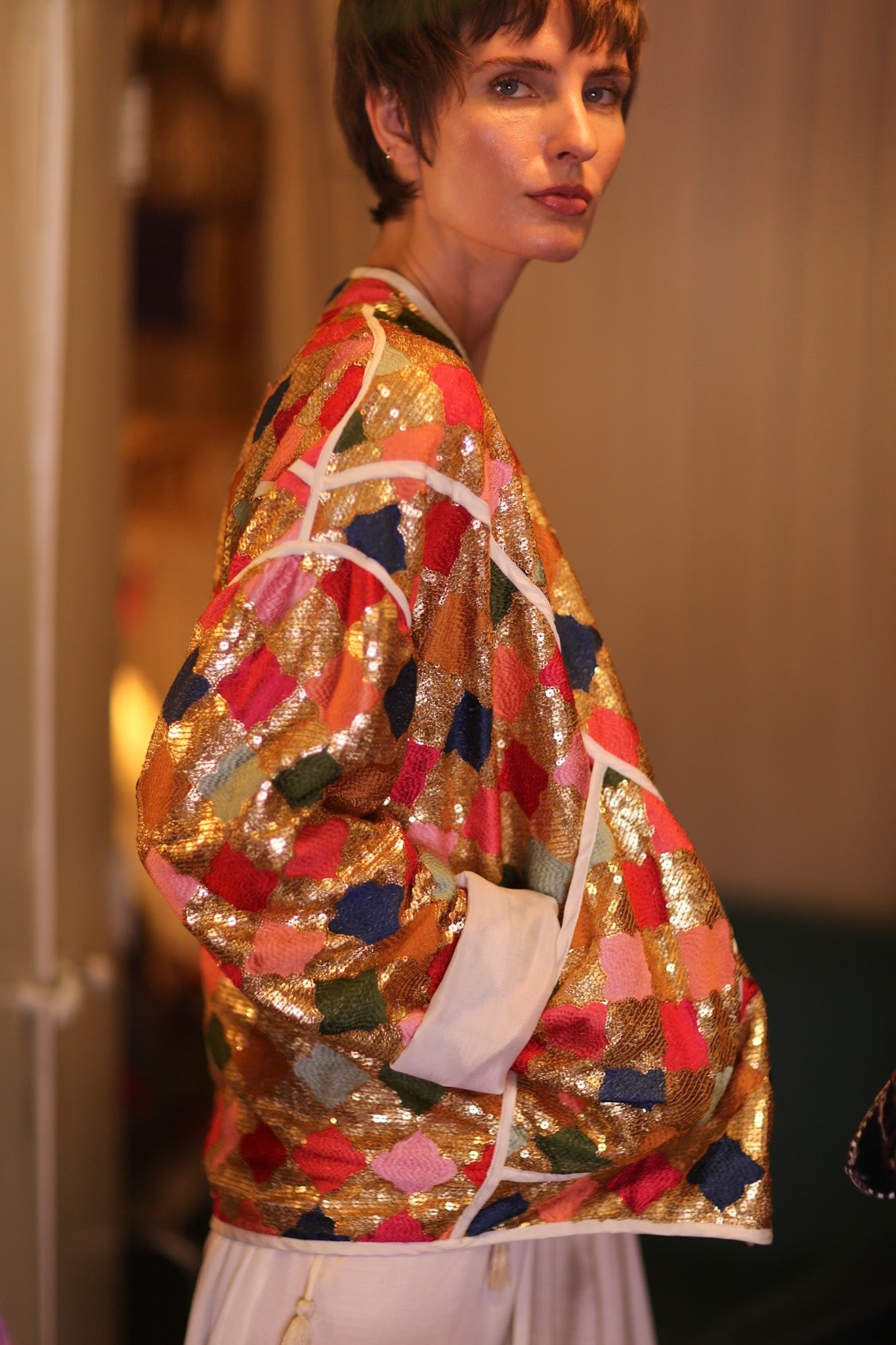 EMBROIDERED SILK JACKET ROYALE - BANGKOK TAILOR CLOTHING STORE - HANDMADE CLOTHING