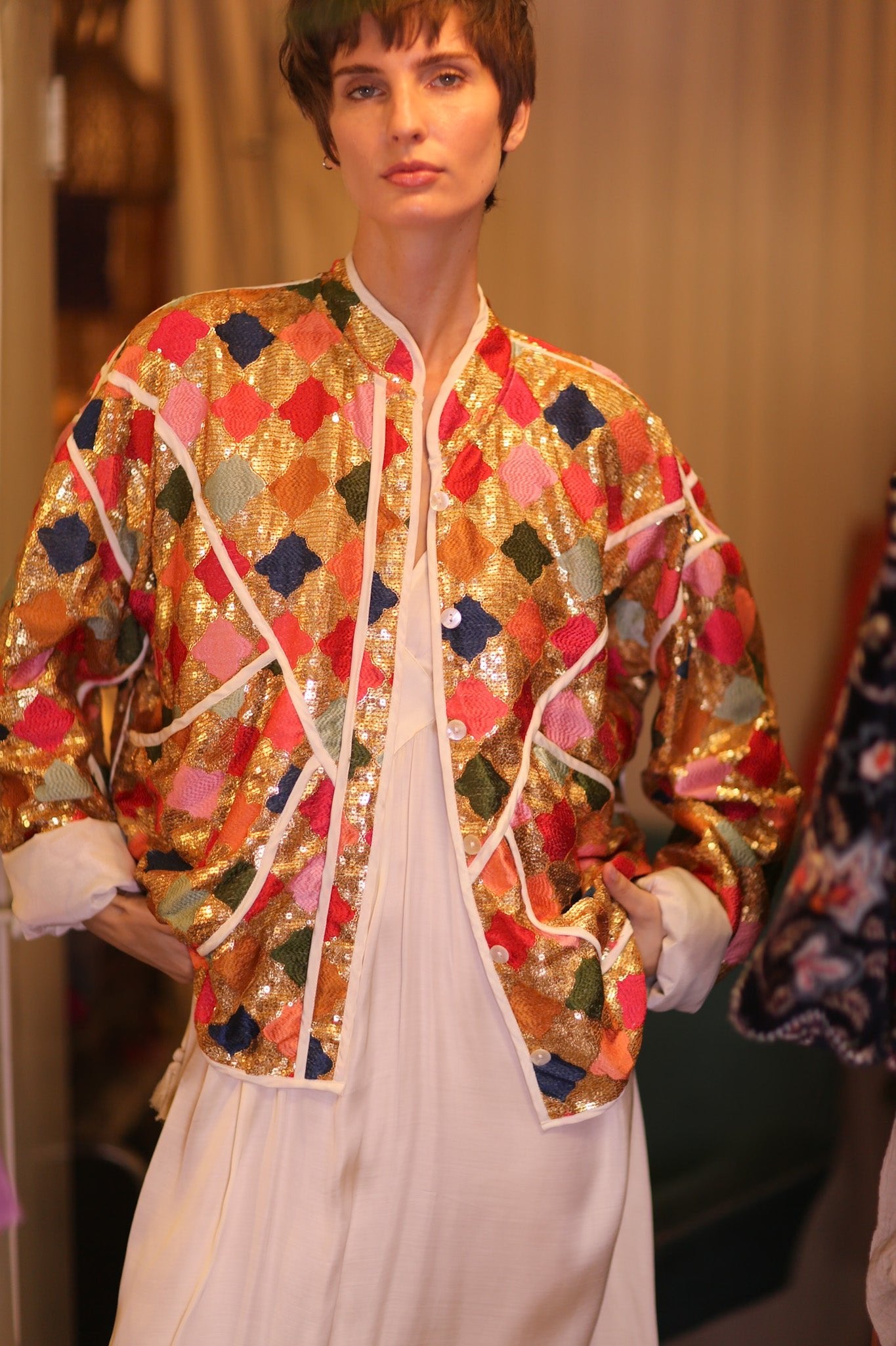 EMBROIDERED SILK JACKET ROYALE - BANGKOK TAILOR CLOTHING STORE - HANDMADE CLOTHING