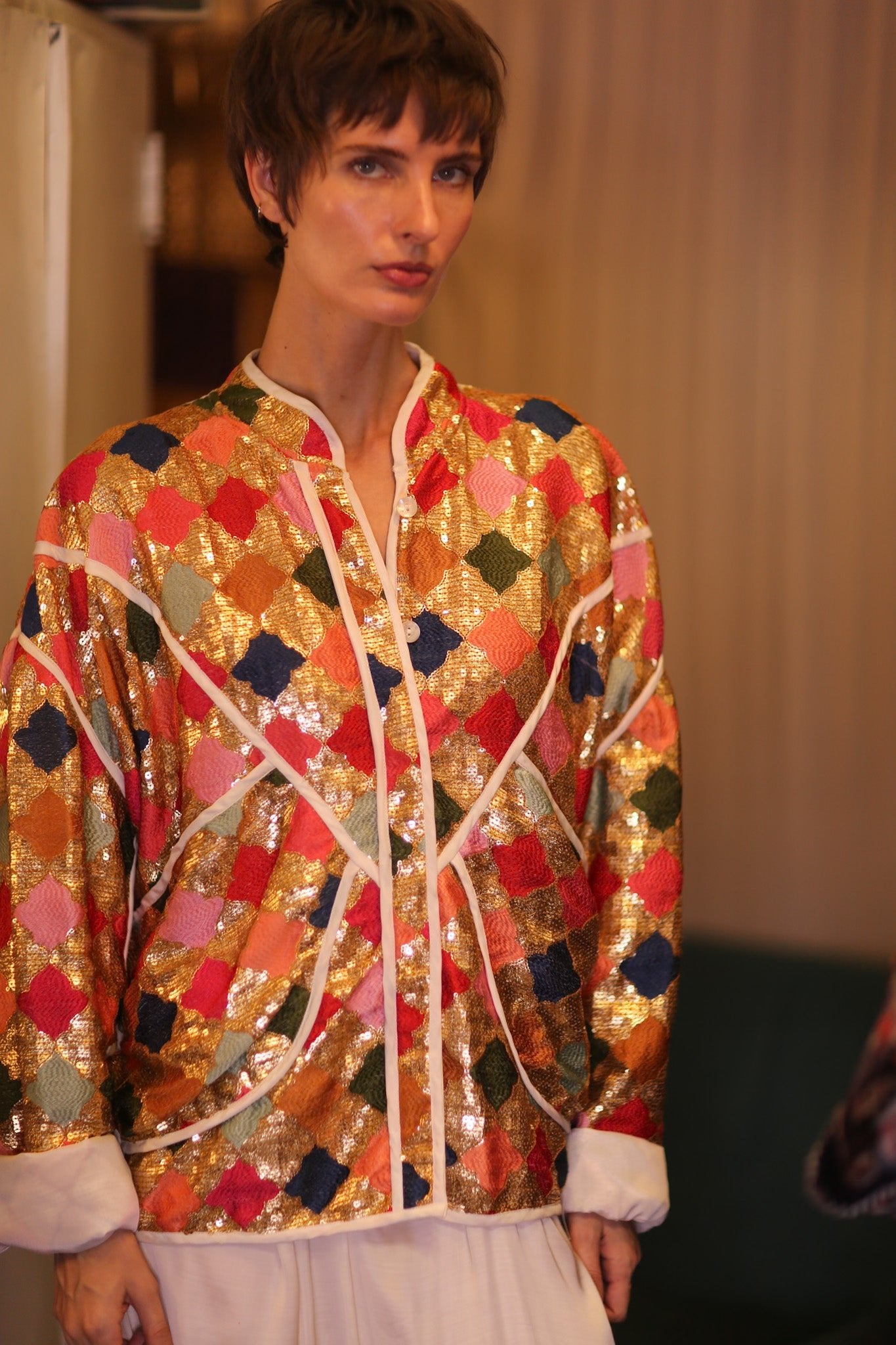 EMBROIDERED SILK JACKET ROYALE - BANGKOK TAILOR CLOTHING STORE - HANDMADE CLOTHING