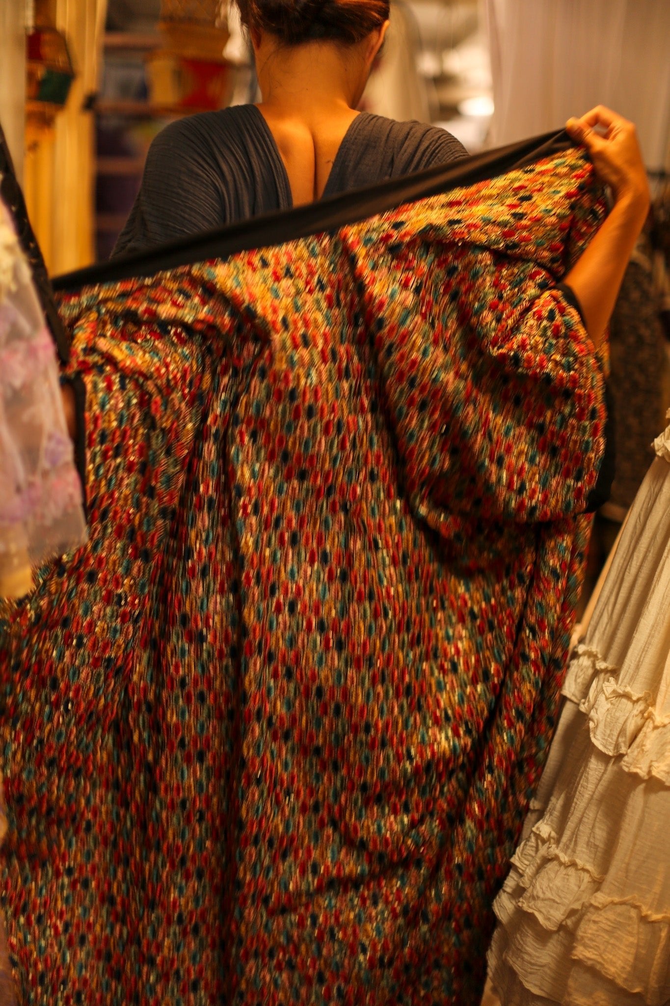 EMBROIDERED SILK KIMONO - BANGKOK TAILOR CLOTHING STORE - HANDMADE CLOTHING