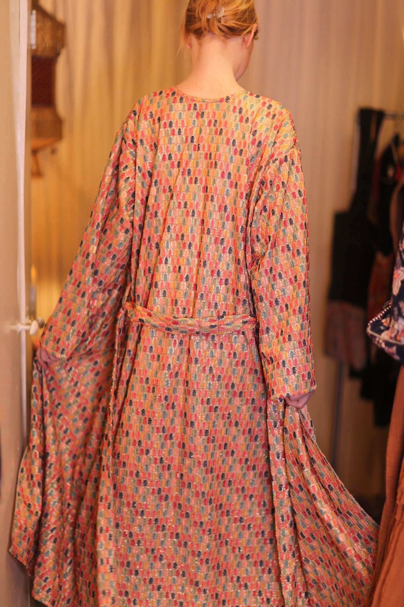 EMBROIDERED SILK KIMONO CONSTANCA BOREA - BANGKOK TAILOR CLOTHING STORE - HANDMADE CLOTHING