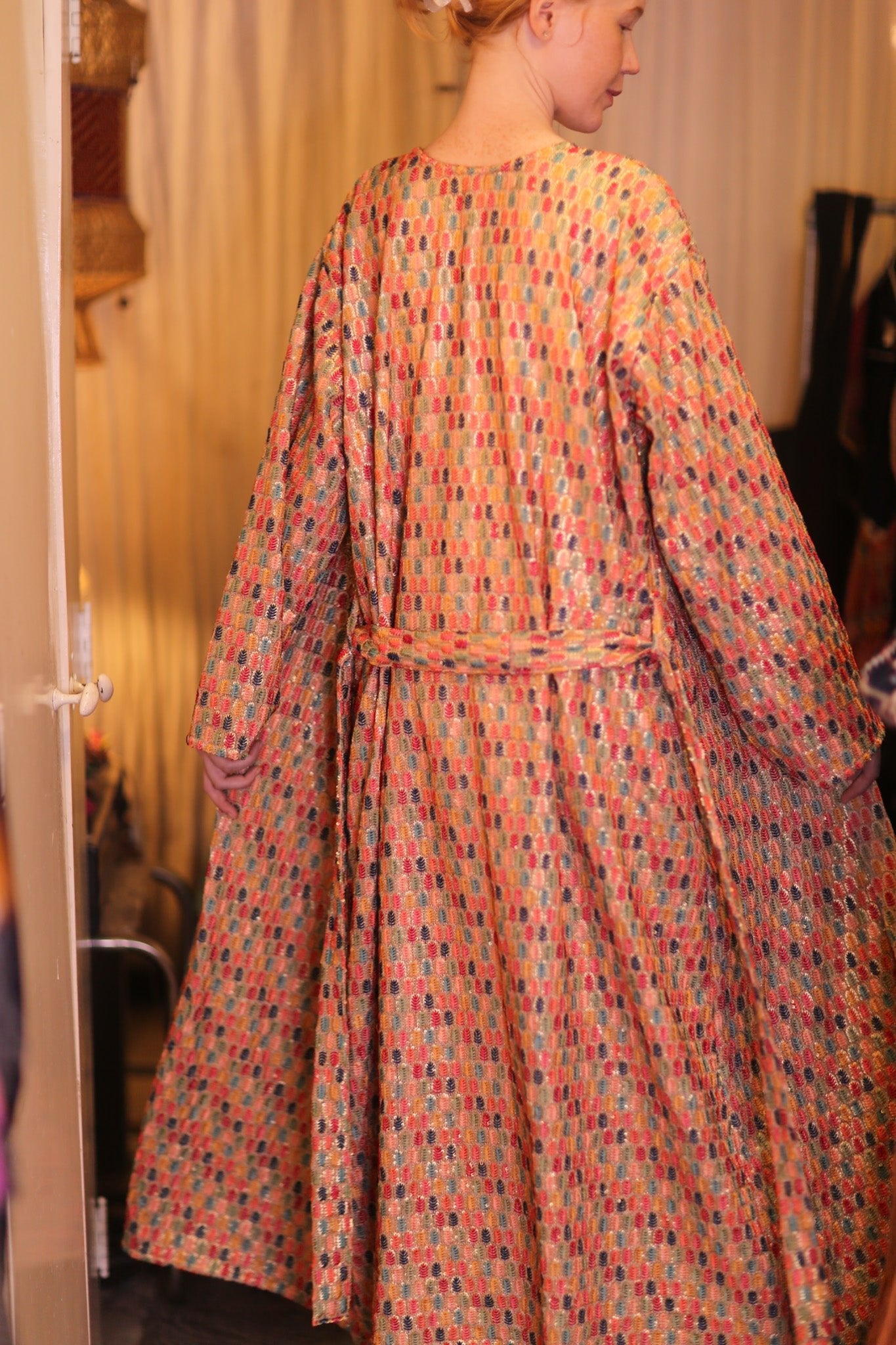 EMBROIDERED SILK KIMONO CONSTANCA BOREA - BANGKOK TAILOR CLOTHING STORE - HANDMADE CLOTHING