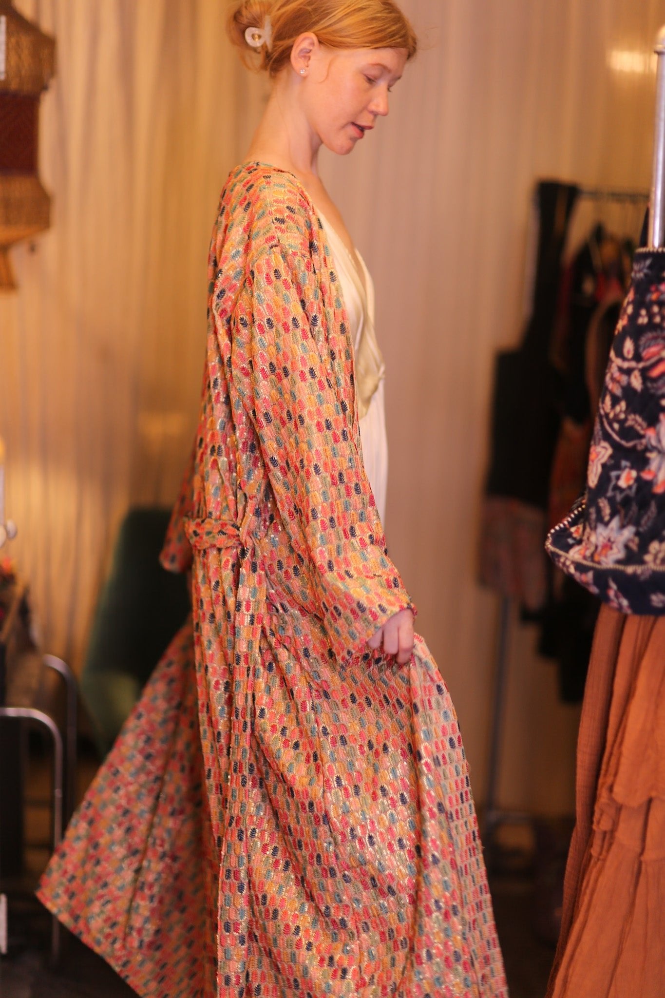 EMBROIDERED SILK KIMONO CONSTANCA BOREA - BANGKOK TAILOR CLOTHING STORE - HANDMADE CLOTHING