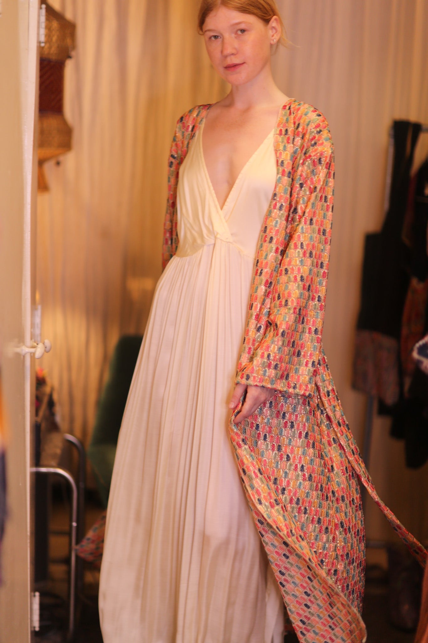 EMBROIDERED SILK KIMONO CONSTANCA BOREA - BANGKOK TAILOR CLOTHING STORE - HANDMADE CLOTHING