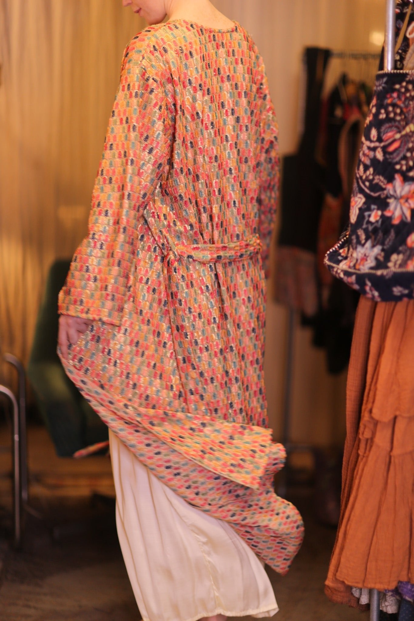 EMBROIDERED SILK KIMONO CONSTANCA BOREA - BANGKOK TAILOR CLOTHING STORE - HANDMADE CLOTHING