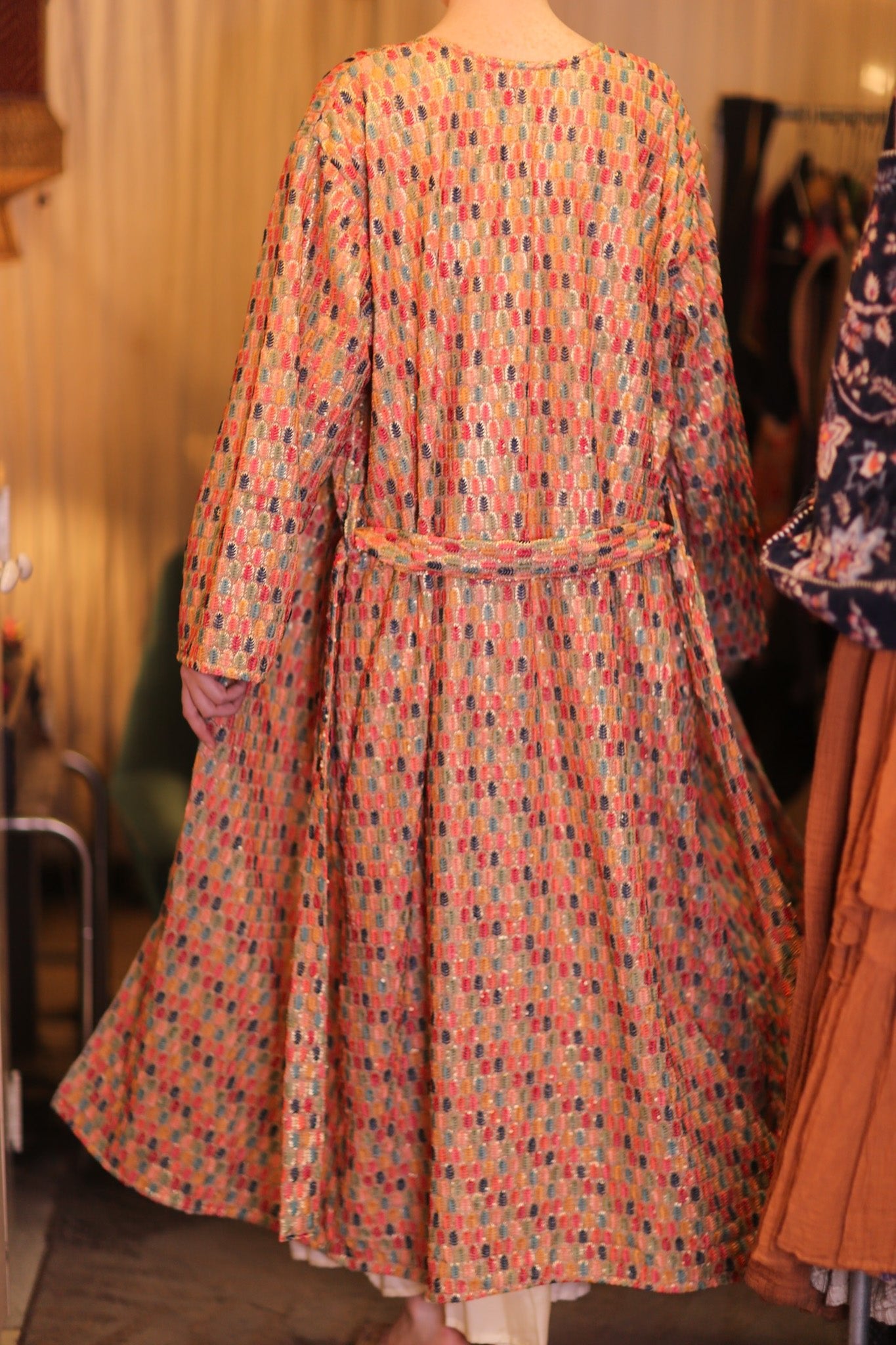 EMBROIDERED SILK KIMONO CONSTANCA BOREA - BANGKOK TAILOR CLOTHING STORE - HANDMADE CLOTHING