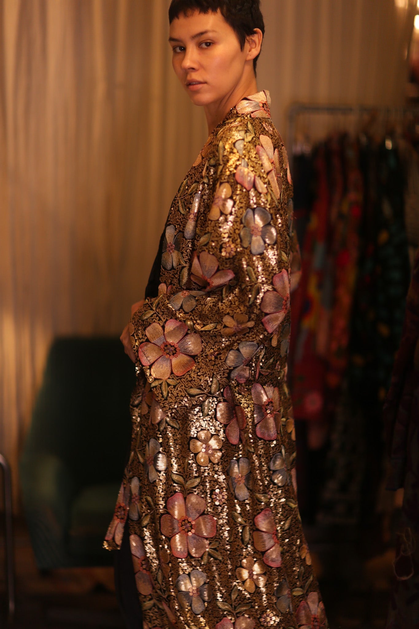 EMBROIDERED SILK KIMONO FLOWERS GOLDEN - BANGKOK TAILOR CLOTHING STORE - HANDMADE CLOTHING