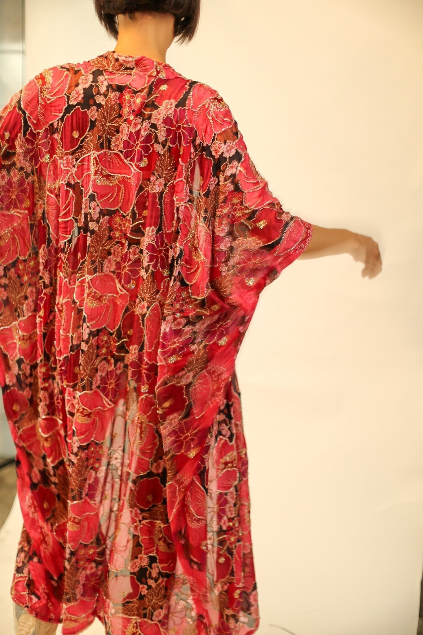 EMBROIDERED SILK KIMONO SANDY - BANGKOK TAILOR CLOTHING STORE - HANDMADE CLOTHING