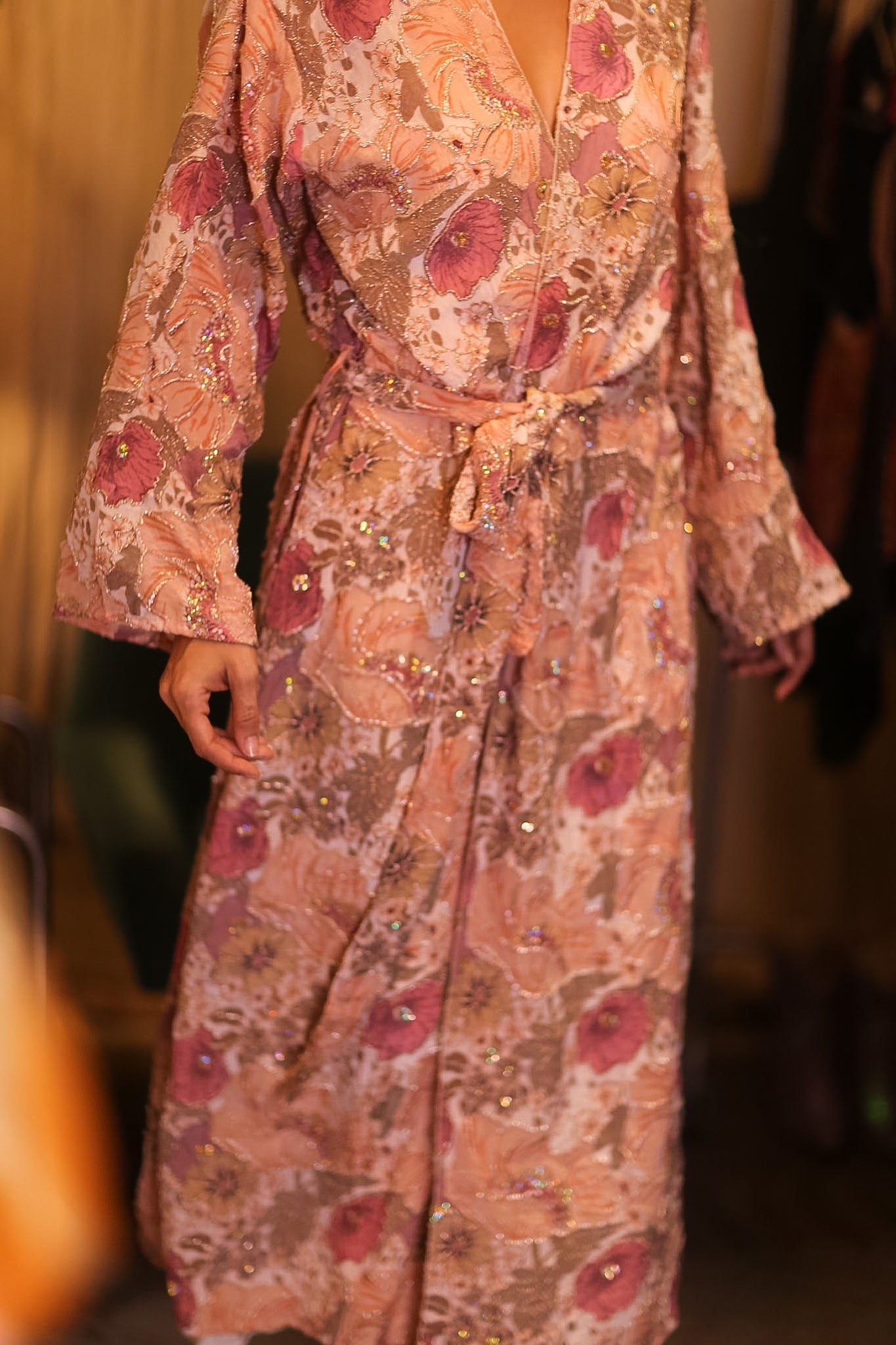 EMBROIDERED SILK LONG KIMONO CONTANCA IRIS - BANGKOK TAILOR CLOTHING STORE - HANDMADE CLOTHING