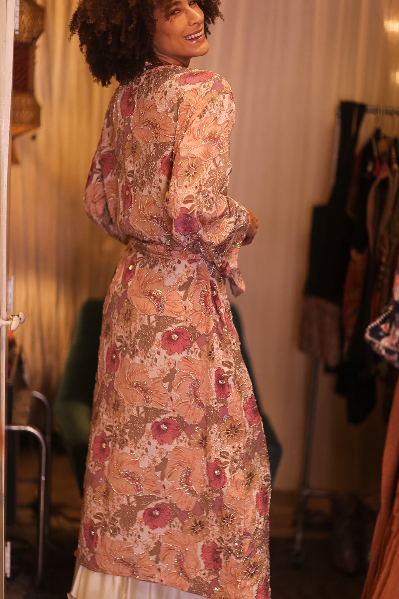 EMBROIDERED SILK LONG KIMONO CONTANCA IRIS - BANGKOK TAILOR CLOTHING STORE - HANDMADE CLOTHING