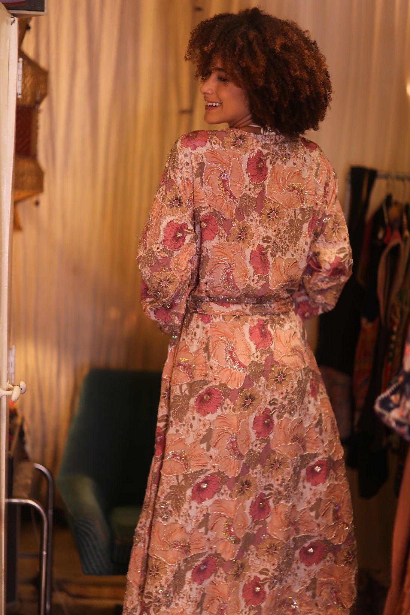 EMBROIDERED SILK LONG KIMONO CONTANCA IRIS - BANGKOK TAILOR CLOTHING STORE - HANDMADE CLOTHING