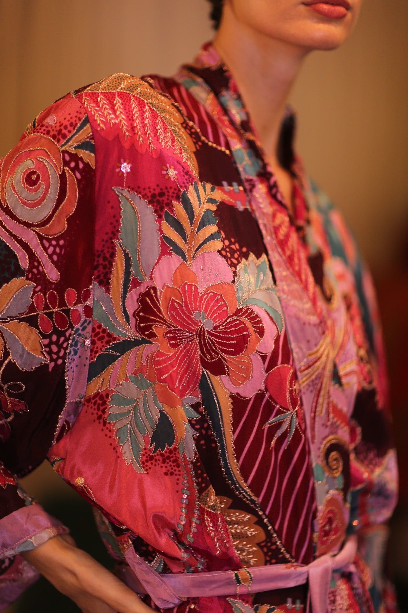 EMBROIDERED SILK LONG KIMONO FLORAL - BANGKOK TAILOR CLOTHING STORE - HANDMADE CLOTHING