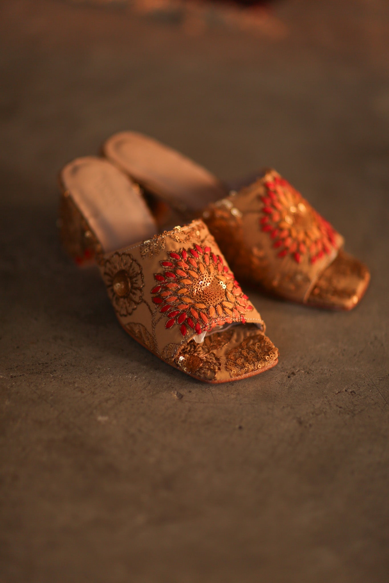 EMBROIDERED SILK MULES LIRETTA - BANGKOK TAILOR CLOTHING STORE - HANDMADE CLOTHING