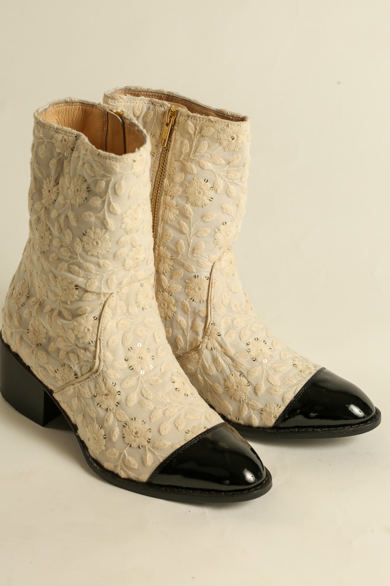EMBROIDERED SILK PATENT BLACK CAP BOOTS COCOCHA - BANGKOK TAILOR CLOTHING STORE - HANDMADE CLOTHING