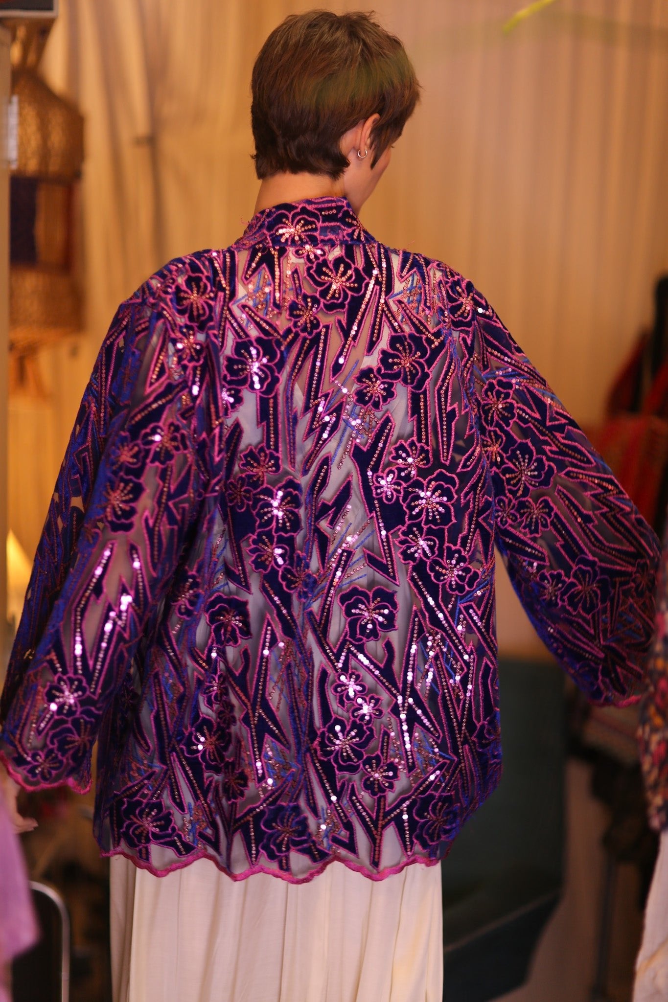 EMBROIDERED SILK SHORT KIMONO ANGEL - BANGKOK TAILOR CLOTHING STORE - HANDMADE CLOTHING