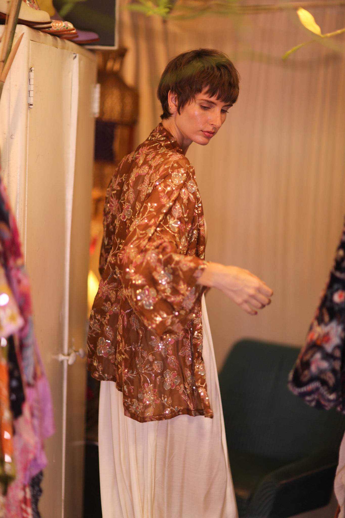 EMBROIDERED SILK SHORT KIMONO SIENNA - BANGKOK TAILOR CLOTHING STORE - HANDMADE CLOTHING
