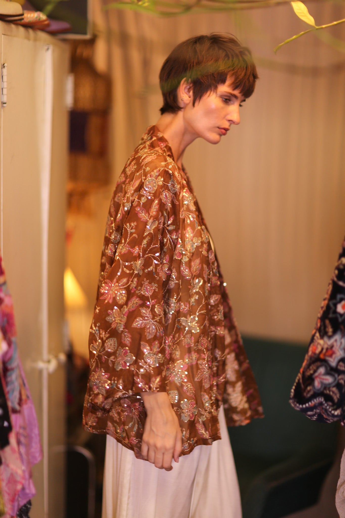 EMBROIDERED SILK SHORT KIMONO SIENNA - BANGKOK TAILOR CLOTHING STORE - HANDMADE CLOTHING