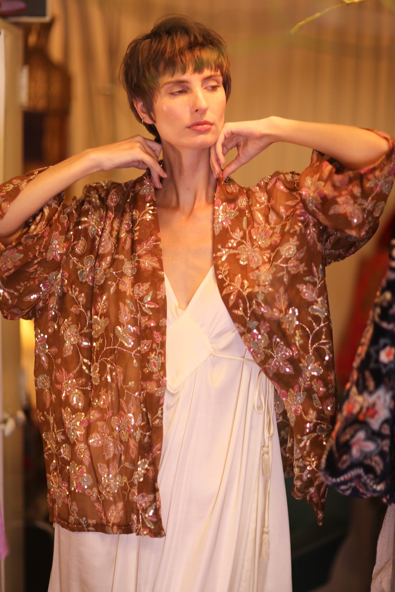 EMBROIDERED SILK SHORT KIMONO SIENNA - BANGKOK TAILOR CLOTHING STORE - HANDMADE CLOTHING