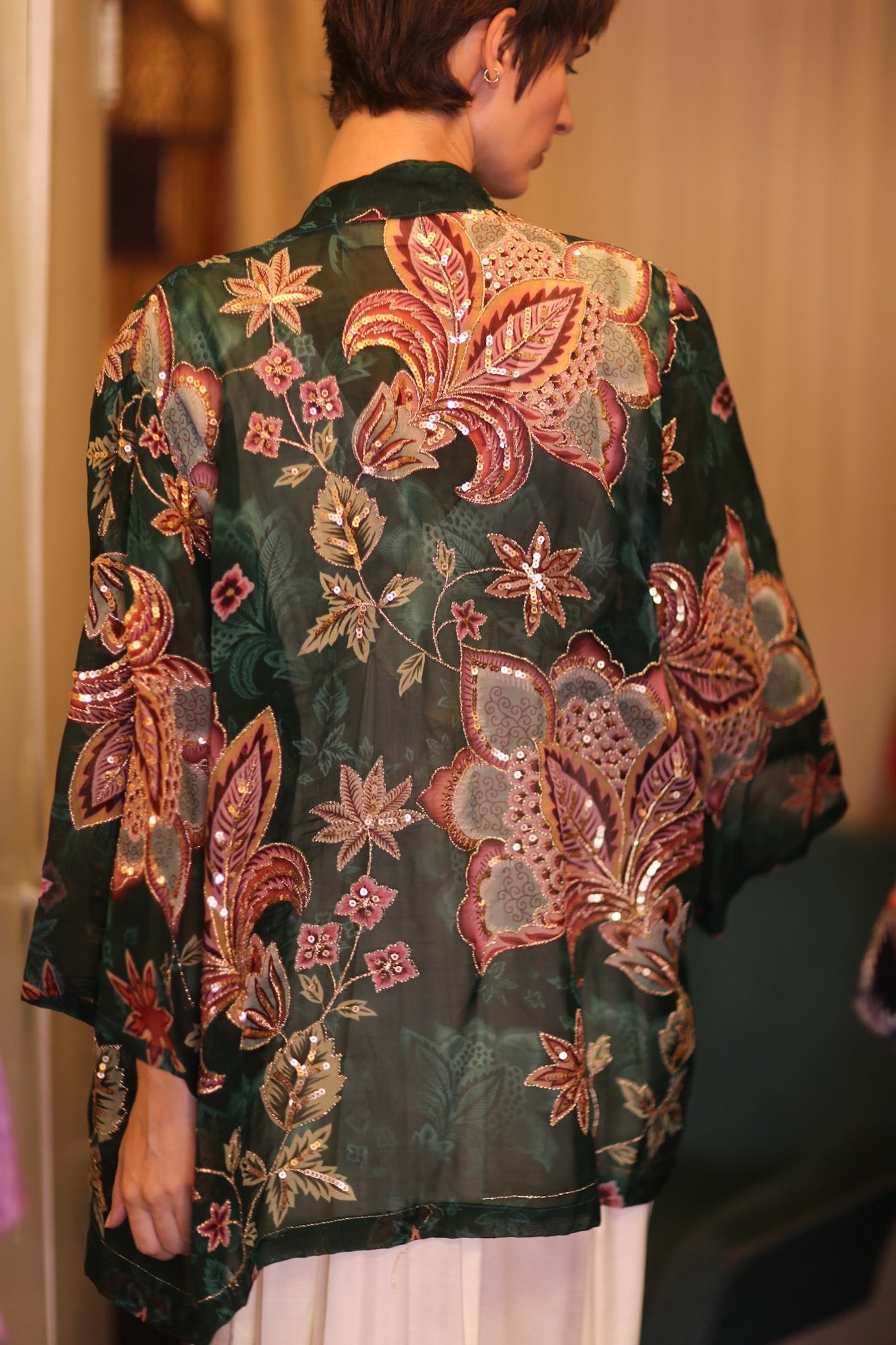 EMBROIDERED SILK SHORT KIMONO VERDELLE - BANGKOK TAILOR CLOTHING STORE - HANDMADE CLOTHING
