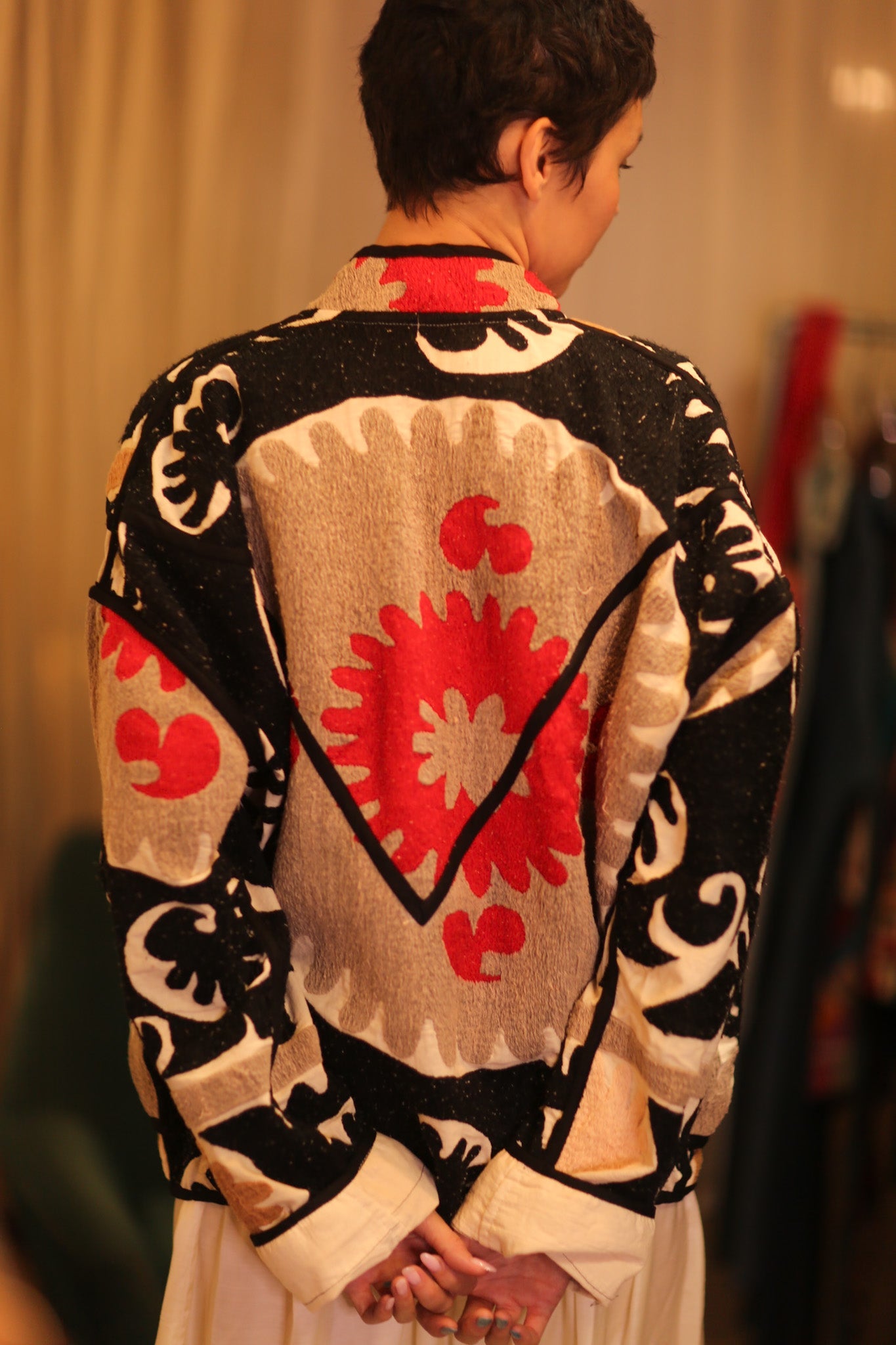 EMBROIDERED SUZANI JACKET INPARA - BANGKOK TAILOR CLOTHING STORE - HANDMADE CLOTHING