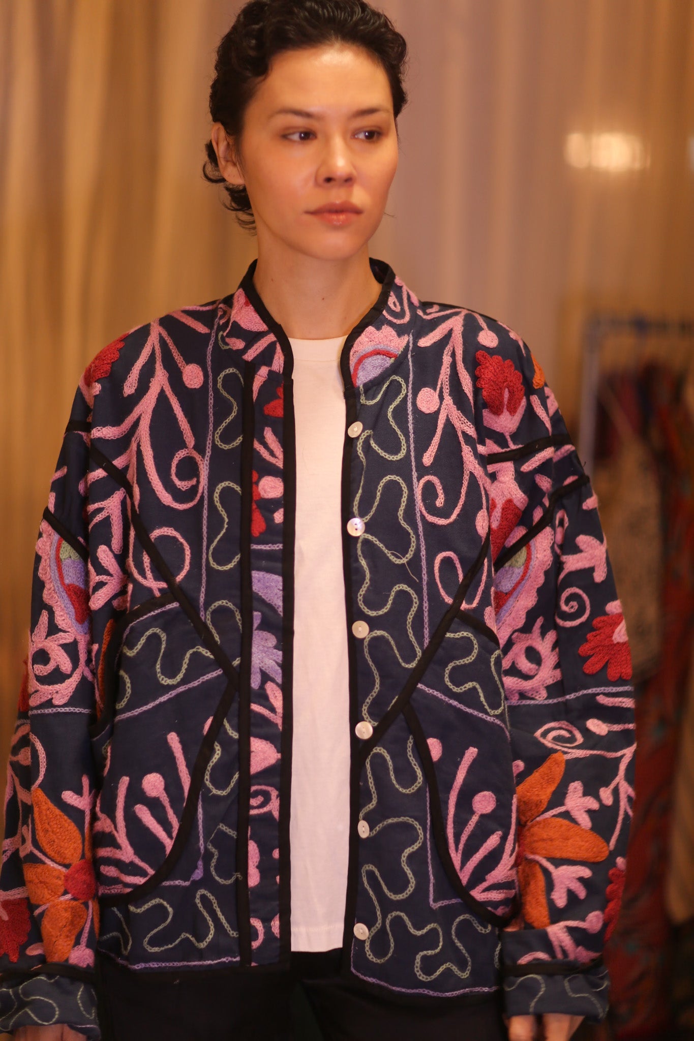 EMBROIDERED SUZANI JACKET JIM - BANGKOK TAILOR CLOTHING STORE - HANDMADE CLOTHING