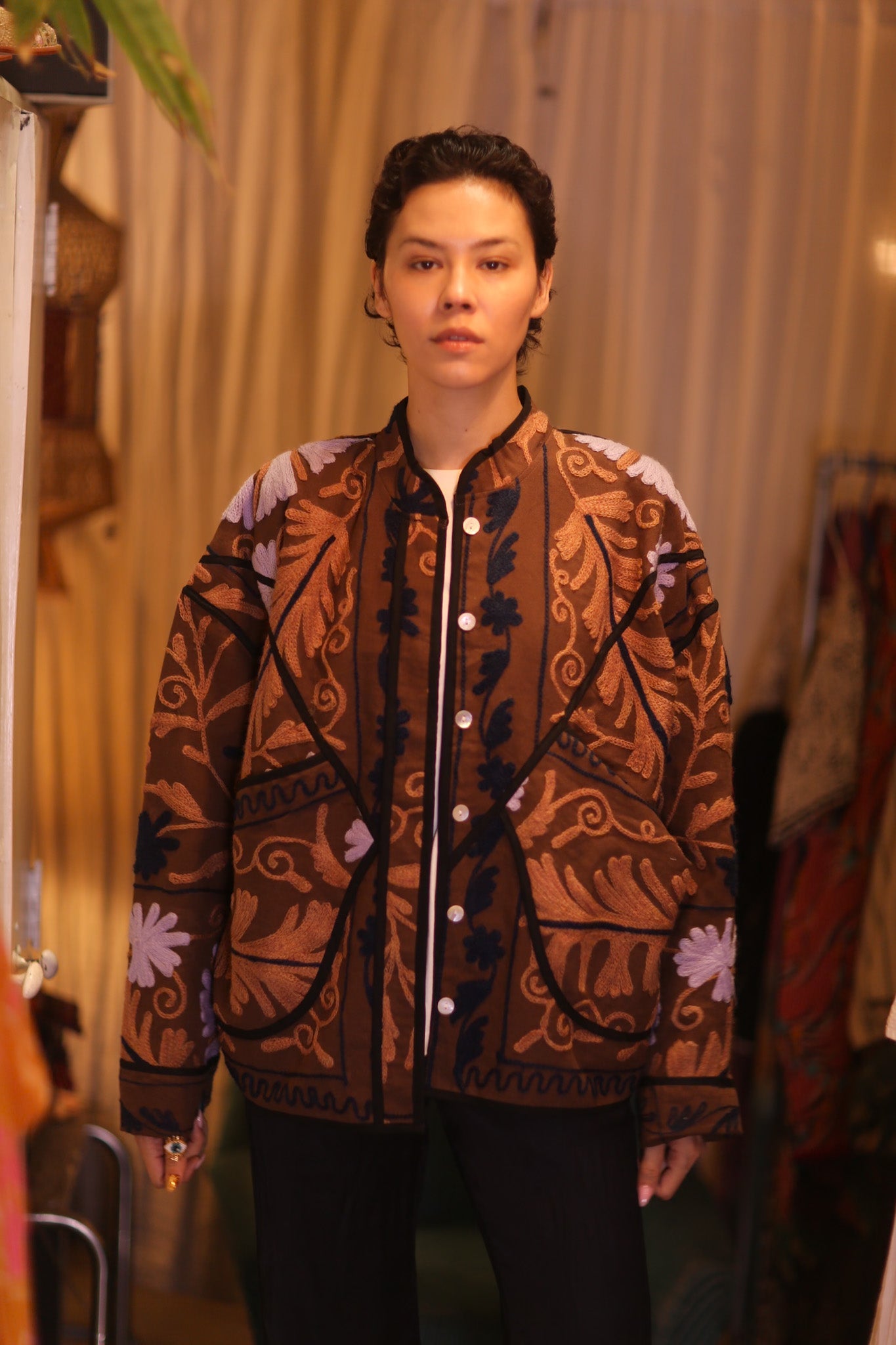 EMBROIDERED SUZANI JACKET MICHAL - BANGKOK TAILOR CLOTHING STORE - HANDMADE CLOTHING
