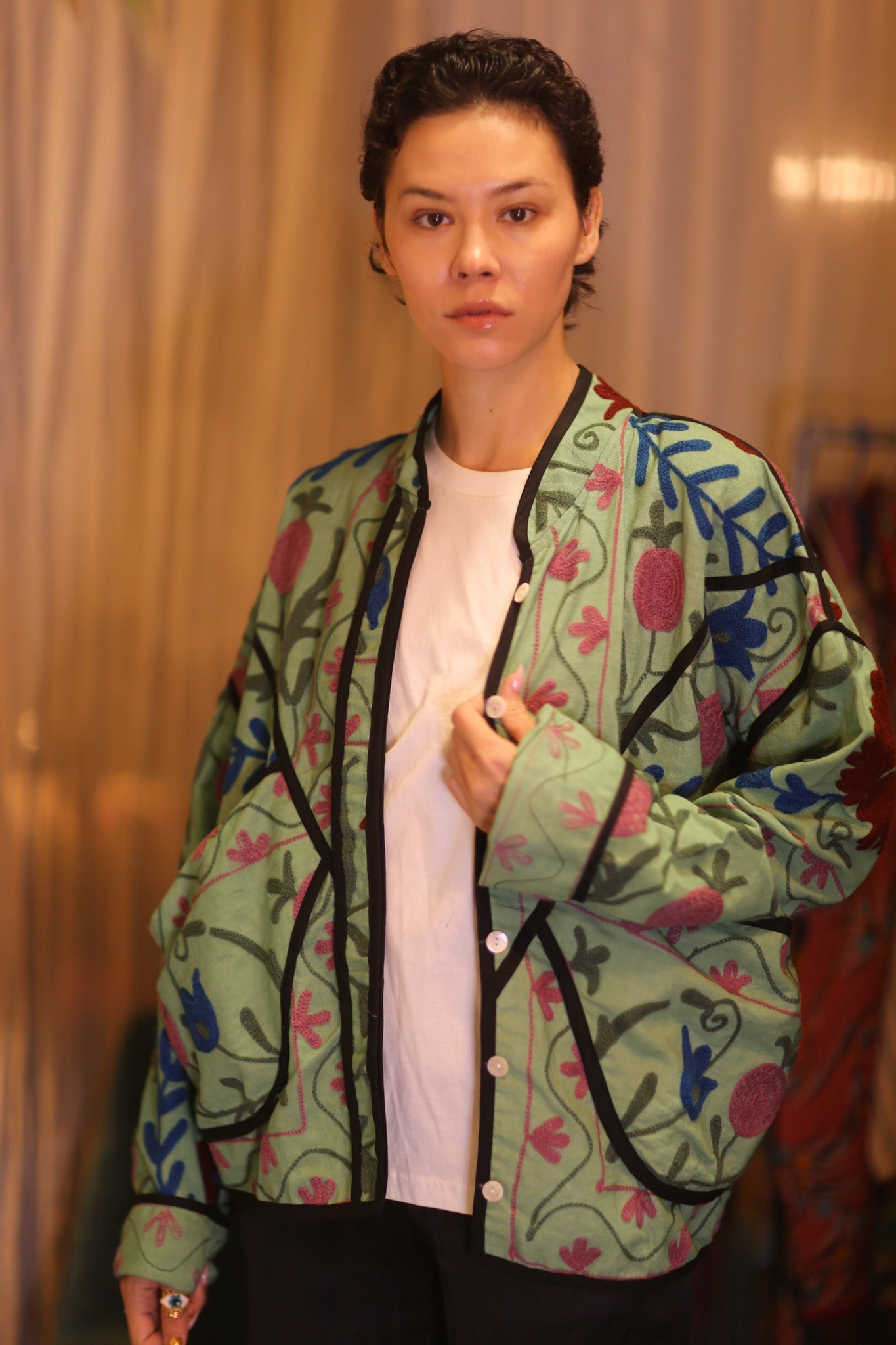 EMBROIDERED SUZANI JACKET MINA - BANGKOK TAILOR CLOTHING STORE - HANDMADE CLOTHING