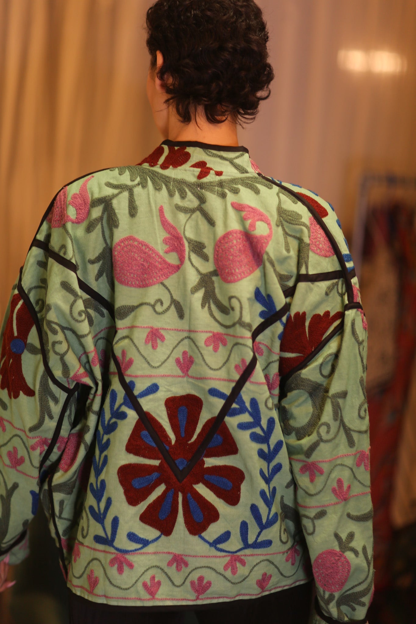 EMBROIDERED SUZANI JACKET MINA - BANGKOK TAILOR CLOTHING STORE - HANDMADE CLOTHING