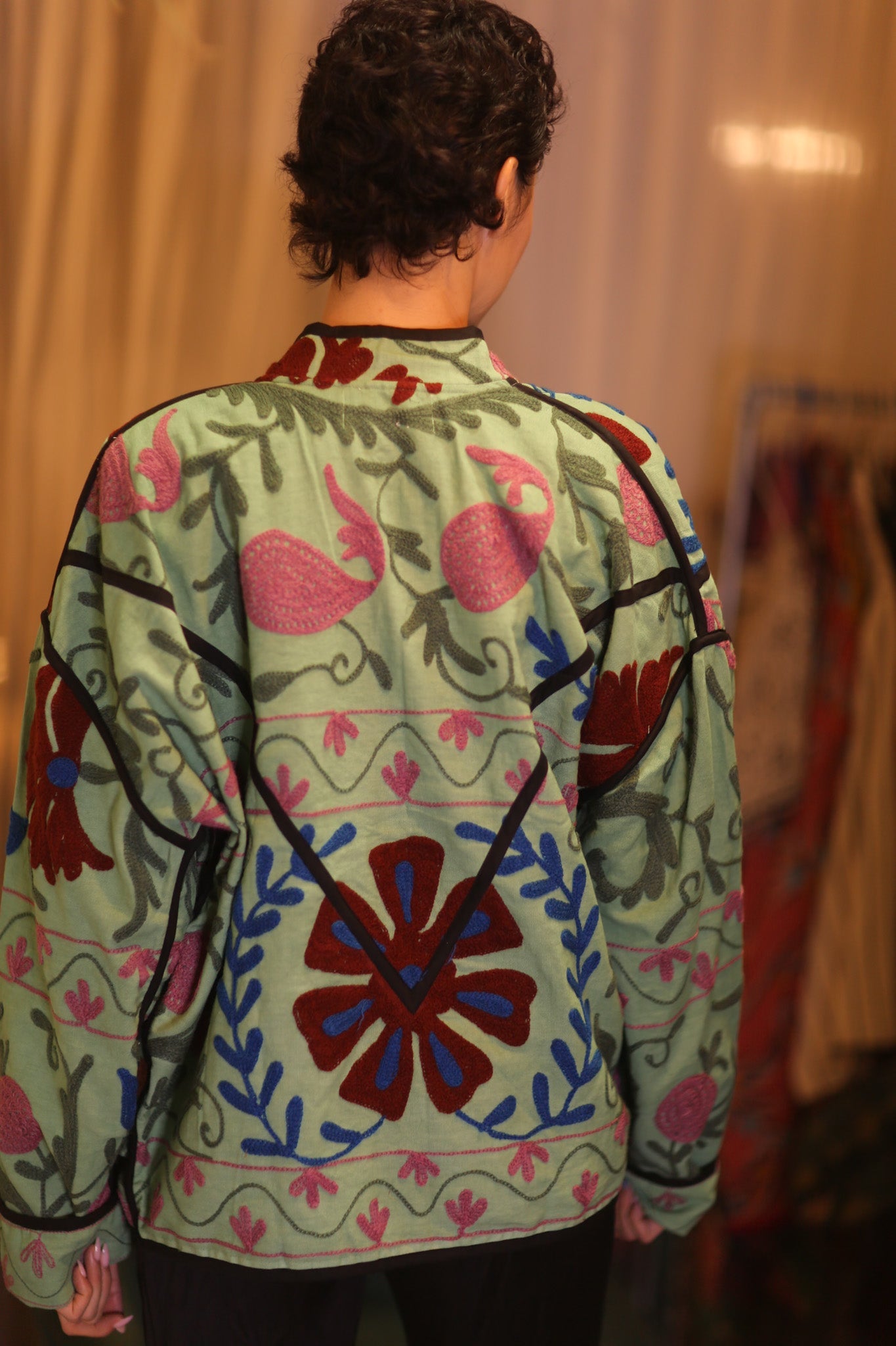 EMBROIDERED SUZANI JACKET MINA - BANGKOK TAILOR CLOTHING STORE - HANDMADE CLOTHING