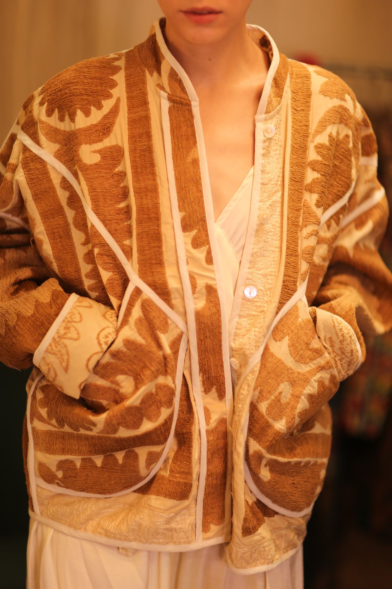 EMBROIDERED SUZANI JACKET PDIN - BANGKOK TAILOR CLOTHING STORE - HANDMADE CLOTHING