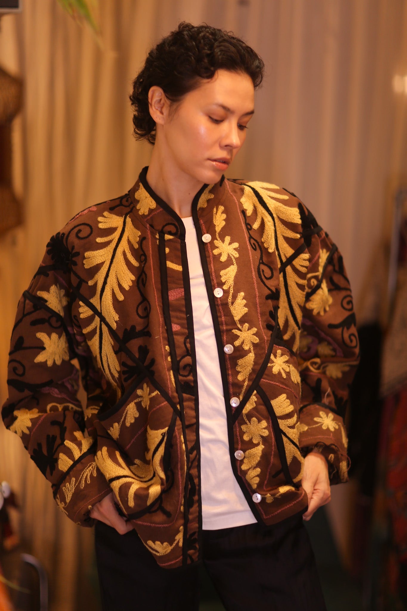 EMBROIDERED SUZANI JACKET SANA - BANGKOK TAILOR CLOTHING STORE - HANDMADE CLOTHING