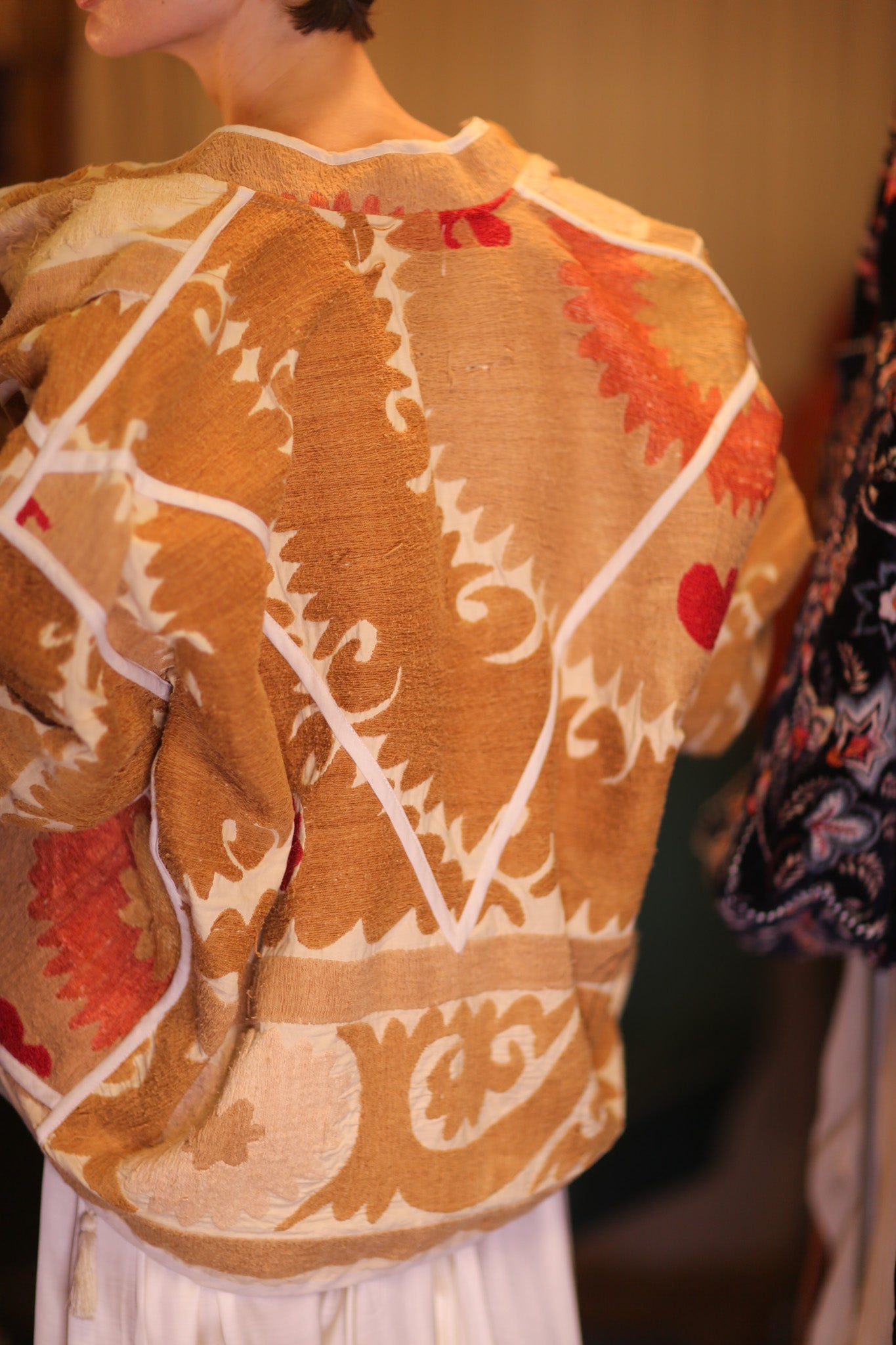 EMBROIDERED SUZANI JACKET ZARINA - BANGKOK TAILOR CLOTHING STORE - HANDMADE CLOTHING