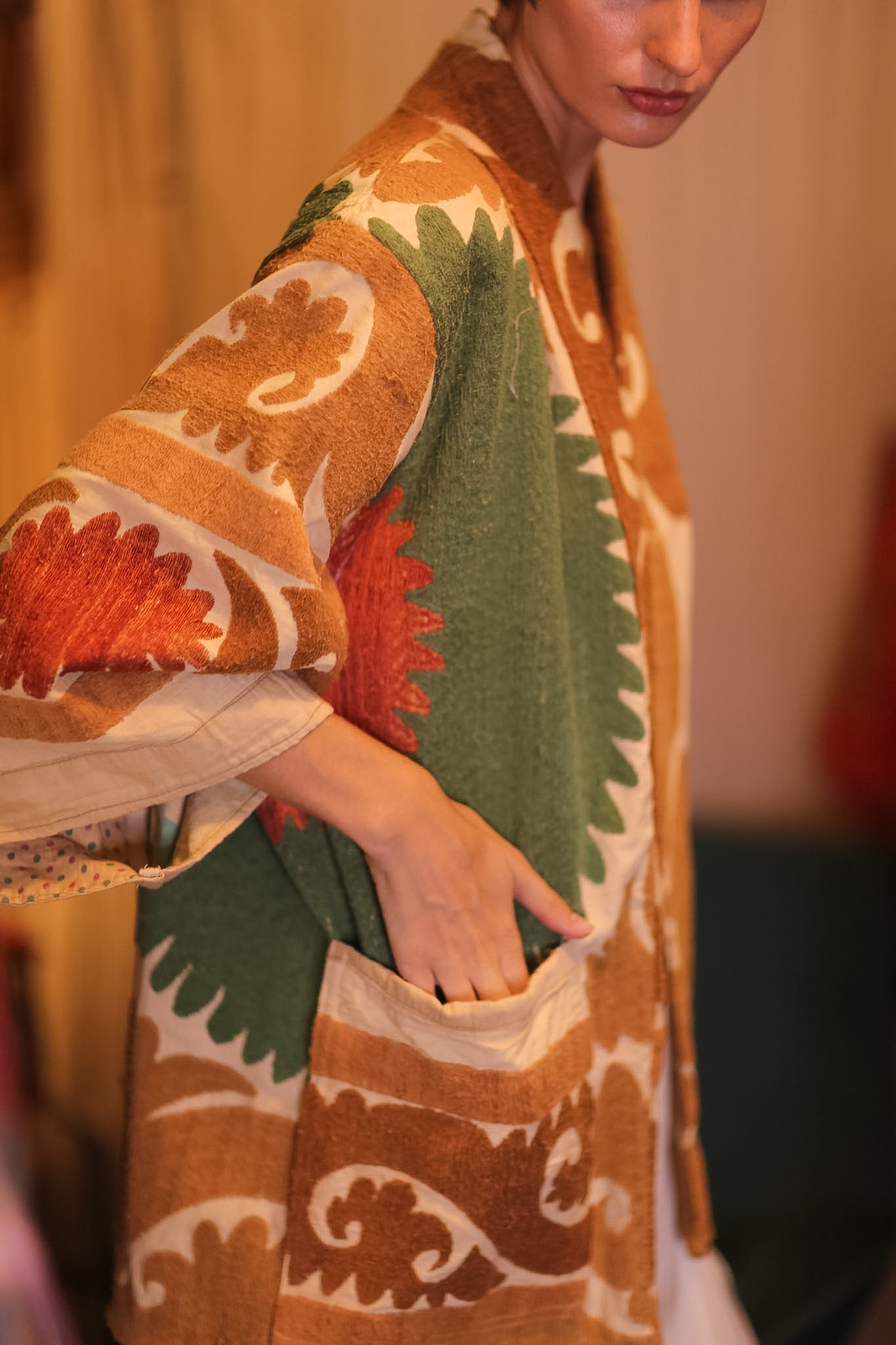 EMBROIDERED SUZANI SHORT KIMONO SPRING - BANGKOK TAILOR CLOTHING STORE - HANDMADE CLOTHING