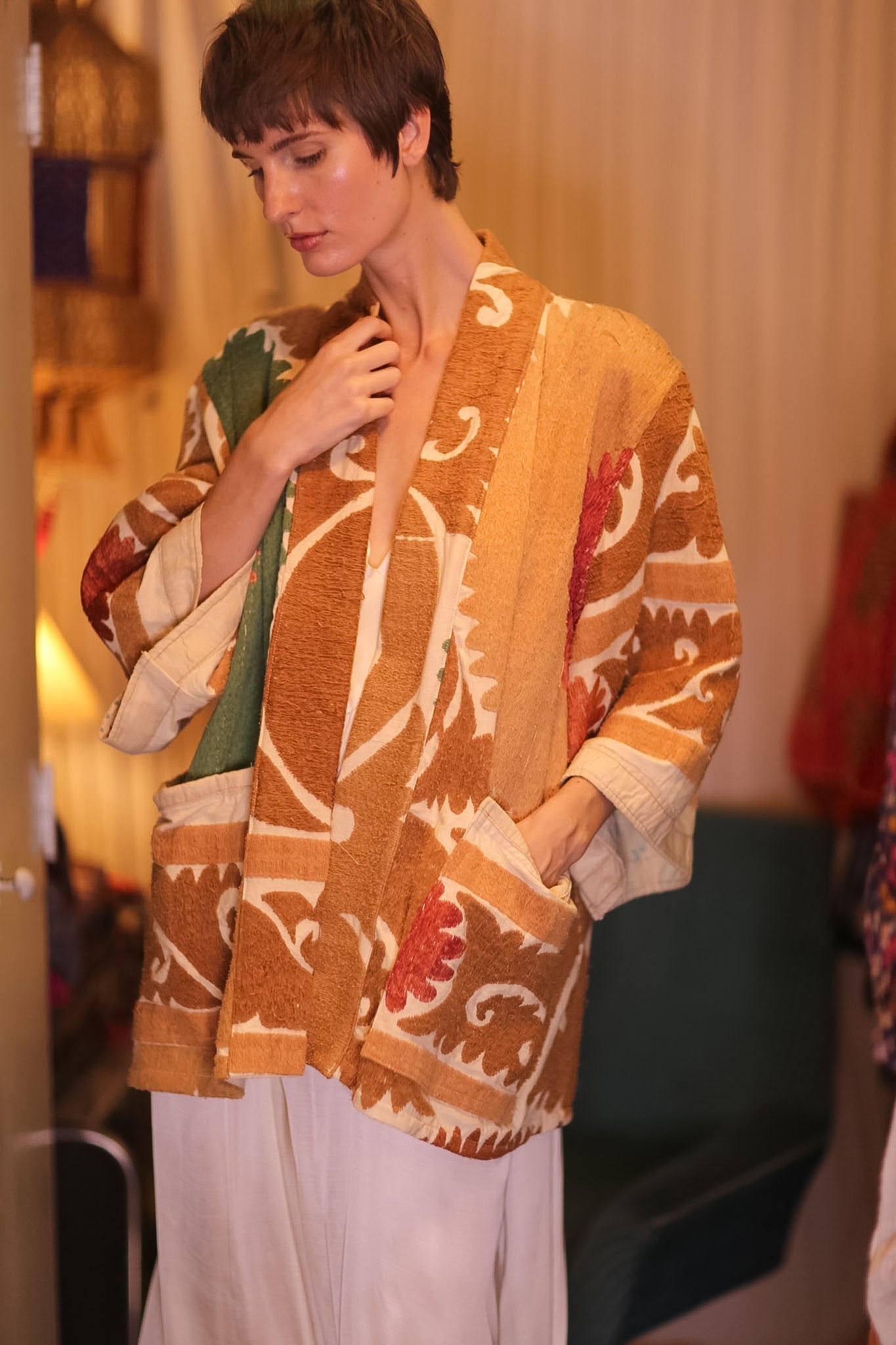 EMBROIDERED SUZANI SHORT KIMONO SPRING - BANGKOK TAILOR CLOTHING STORE - HANDMADE CLOTHING