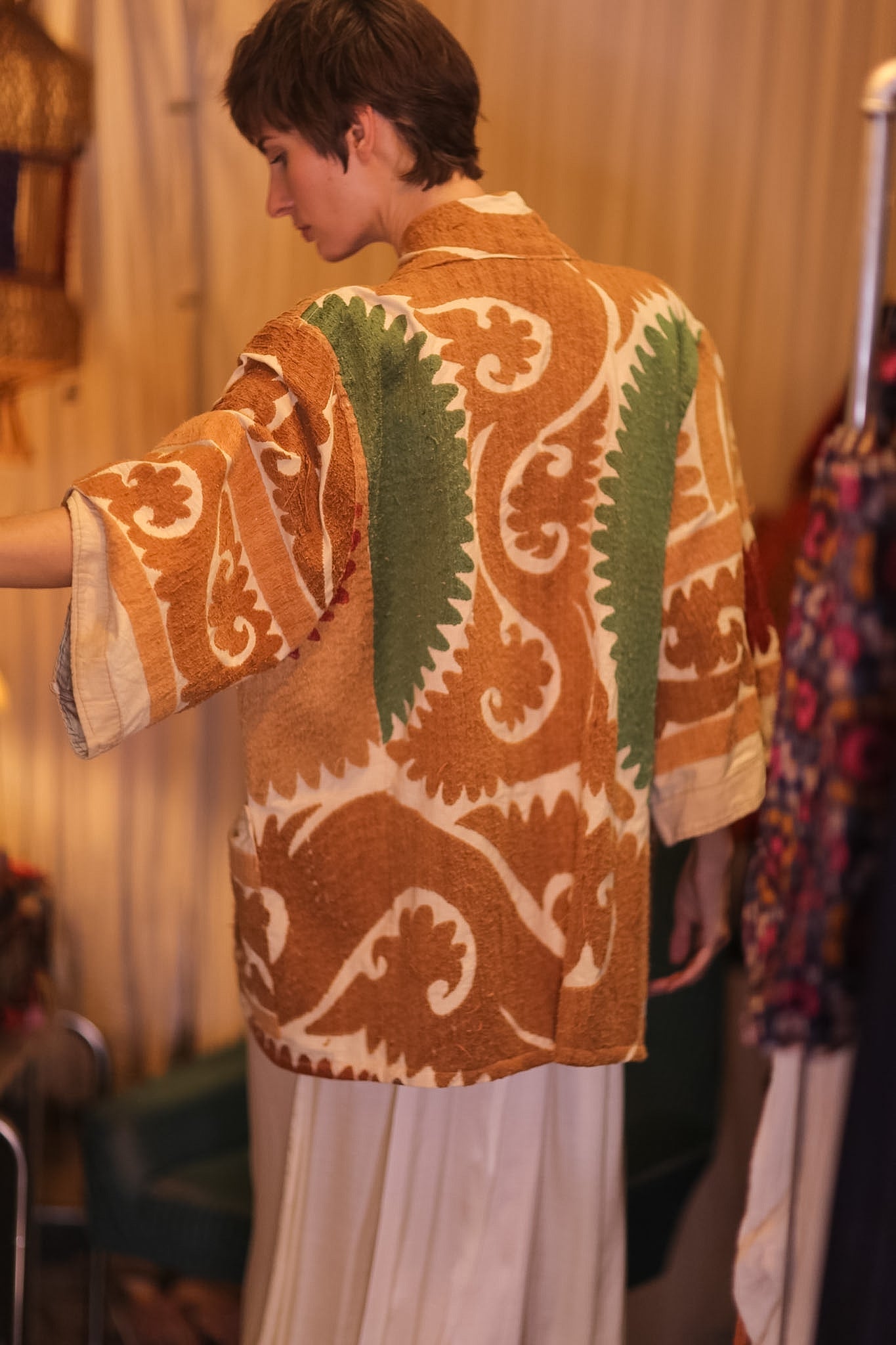 EMBROIDERED SUZANI SHORT KIMONO SPRING - BANGKOK TAILOR CLOTHING STORE - HANDMADE CLOTHING