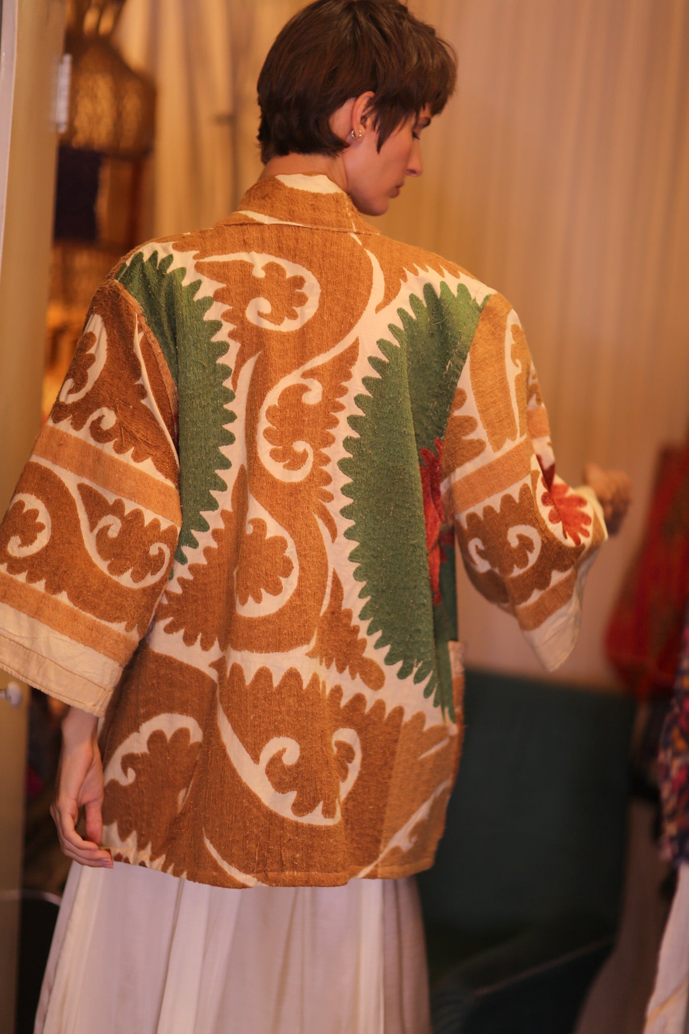 EMBROIDERED SUZANI SHORT KIMONO SPRING - BANGKOK TAILOR CLOTHING STORE - HANDMADE CLOTHING