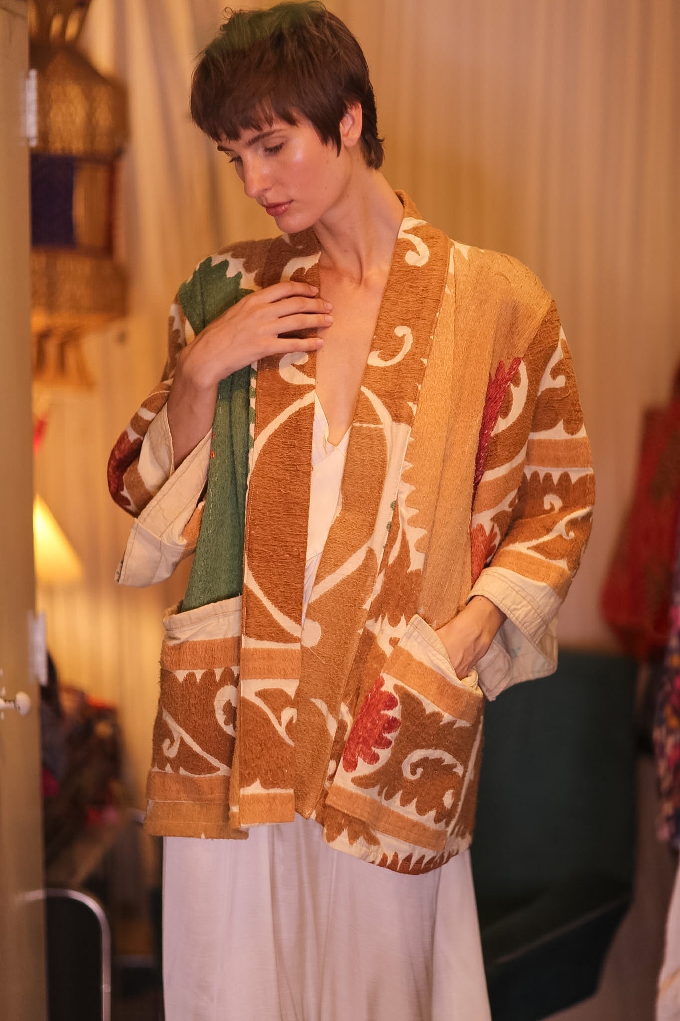 EMBROIDERED SUZANI SHORT KIMONO SPRING - BANGKOK TAILOR CLOTHING STORE - HANDMADE CLOTHING