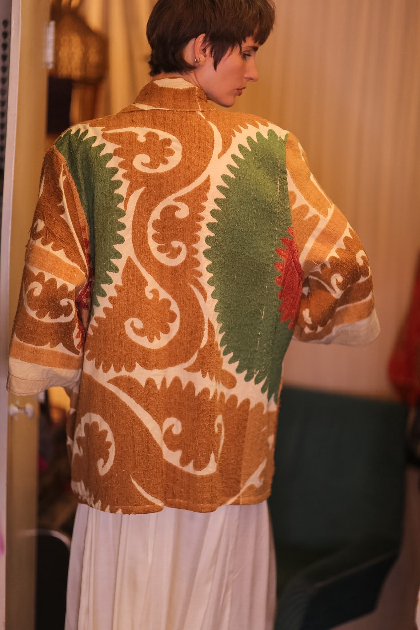 EMBROIDERED SUZANI SHORT KIMONO SPRING - BANGKOK TAILOR CLOTHING STORE - HANDMADE CLOTHING