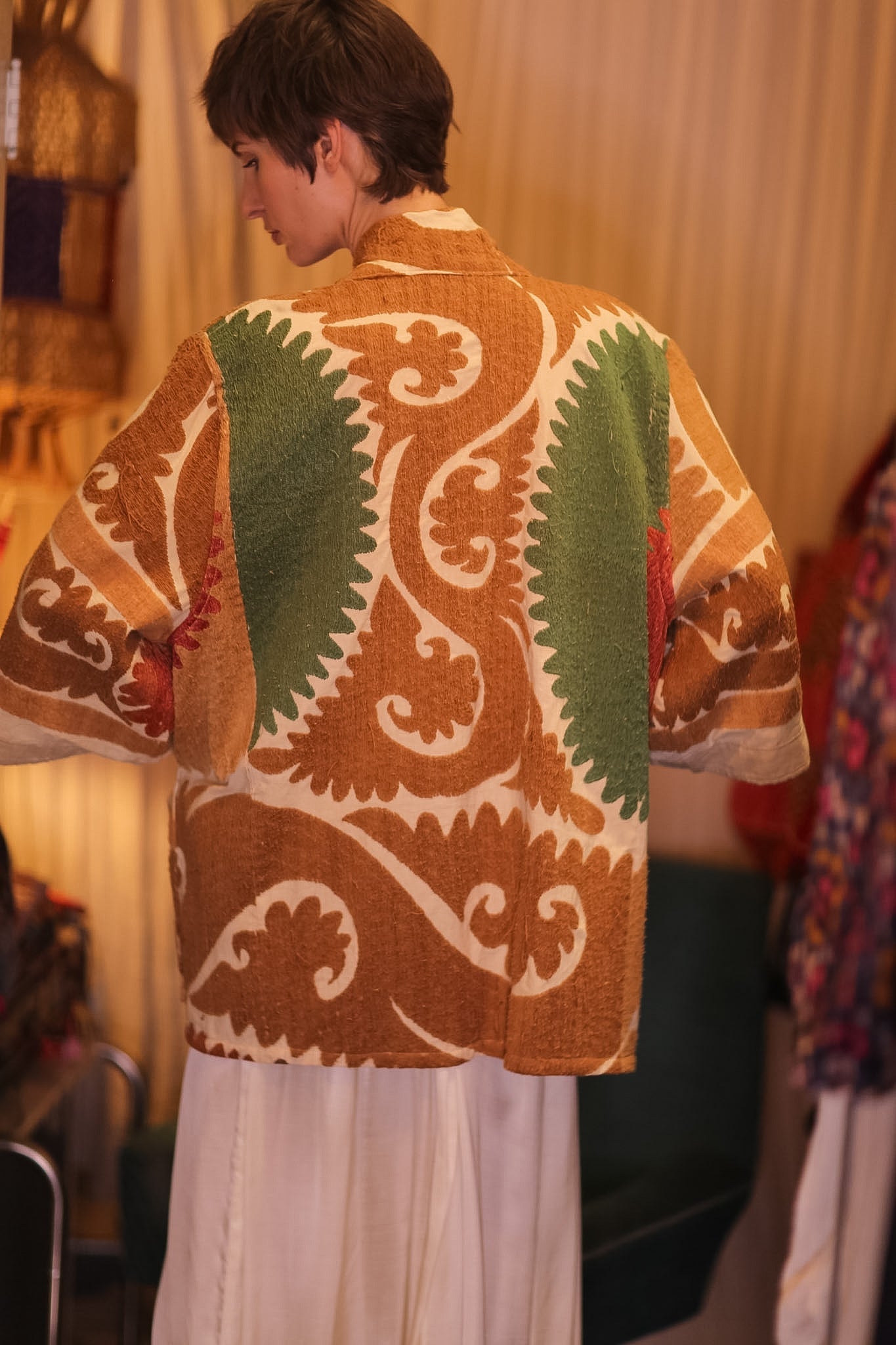 EMBROIDERED SUZANI SHORT KIMONO SPRING - BANGKOK TAILOR CLOTHING STORE - HANDMADE CLOTHING
